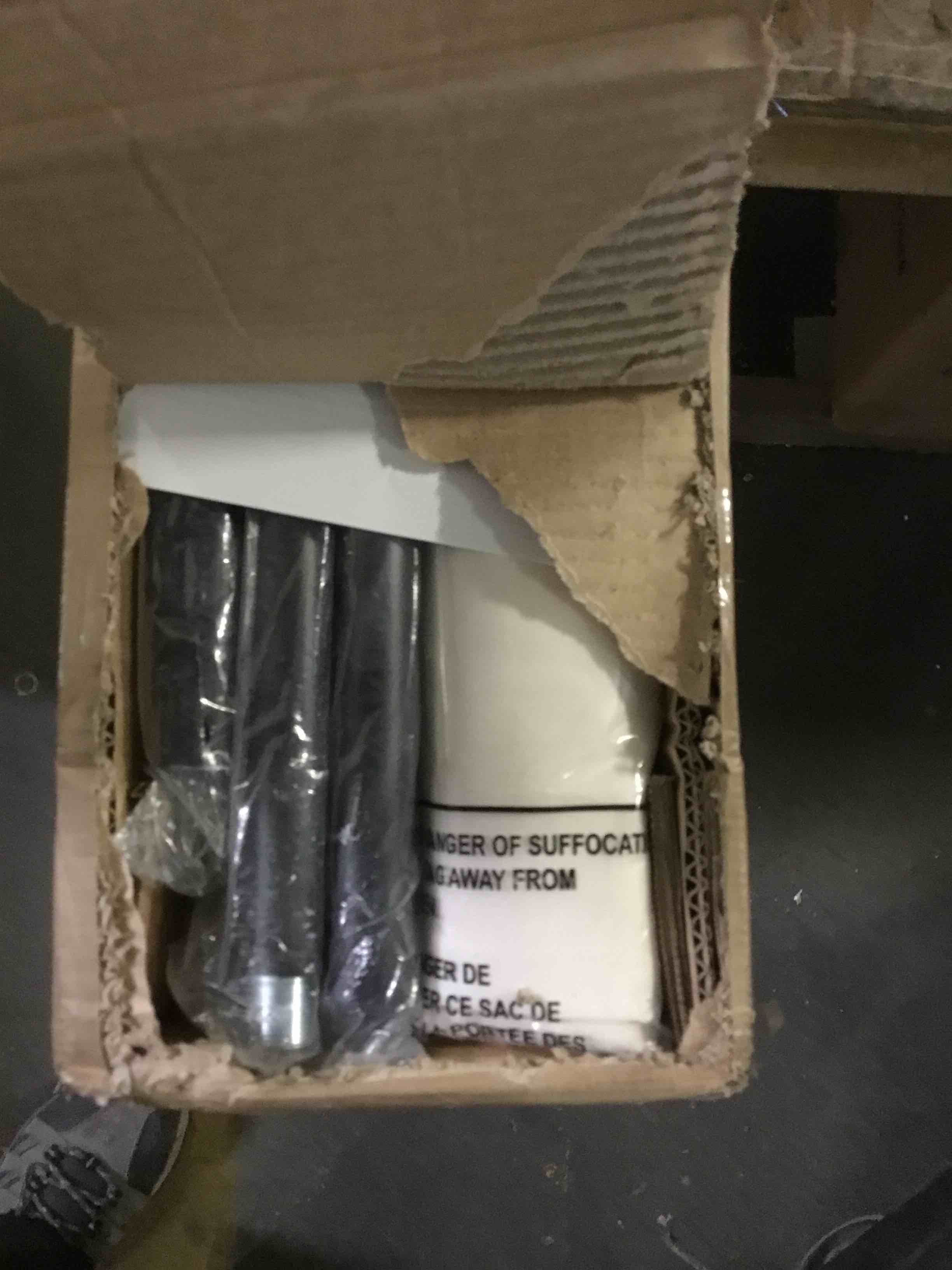 https://s3.amazonaws.com/lotting-images-prod/bidfta/ORG5535795_1698938569822.jpeg