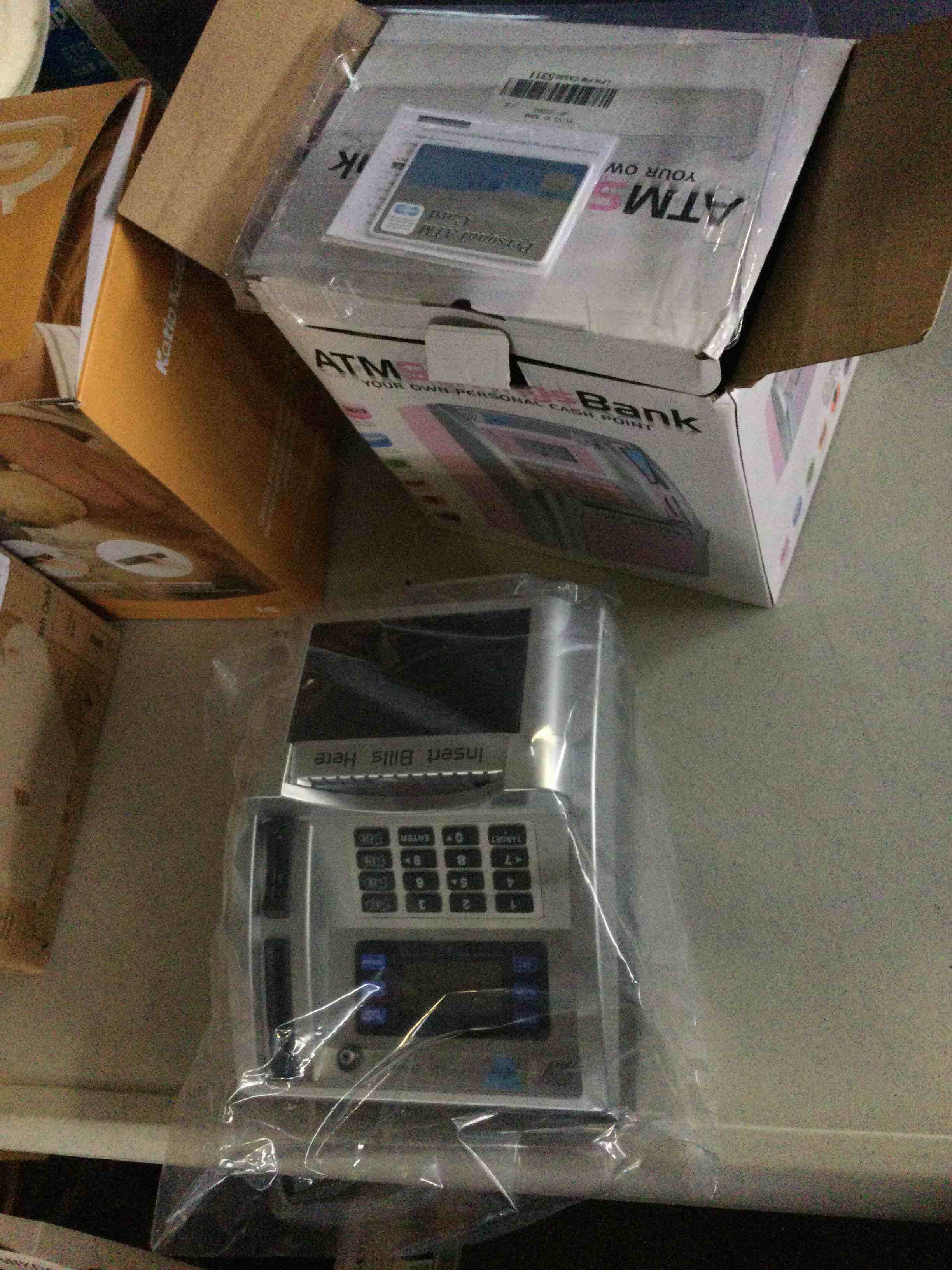 https://s3.amazonaws.com/lotting-images-prod/bidfta/ORG5537805_1701101358849.jpeg