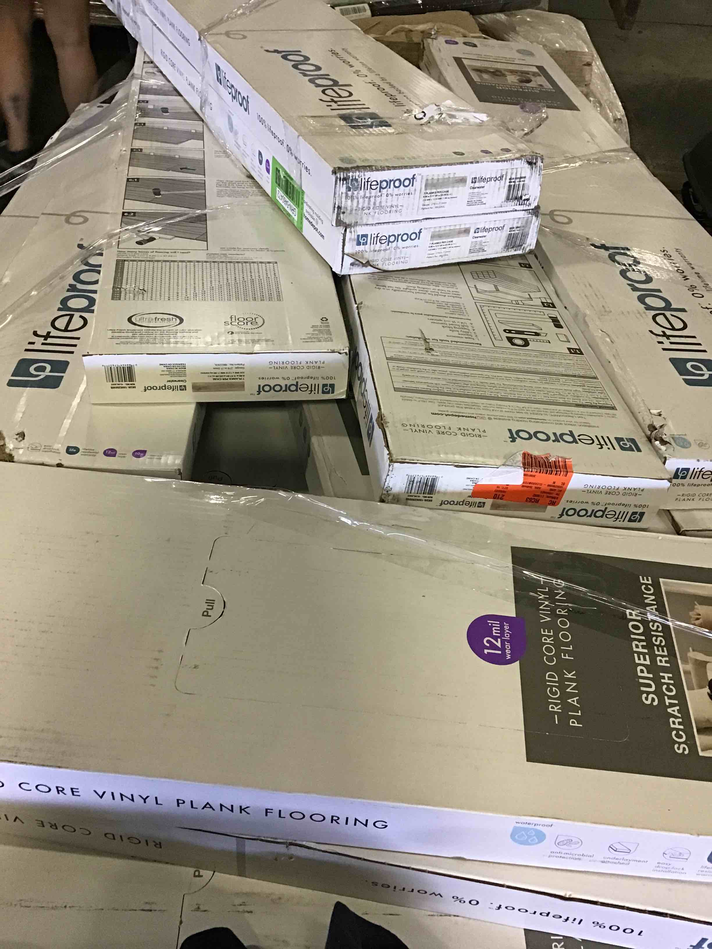 https://s3.amazonaws.com/lotting-images-prod/bidfta/ORG5540189_1696619051137.jpeg