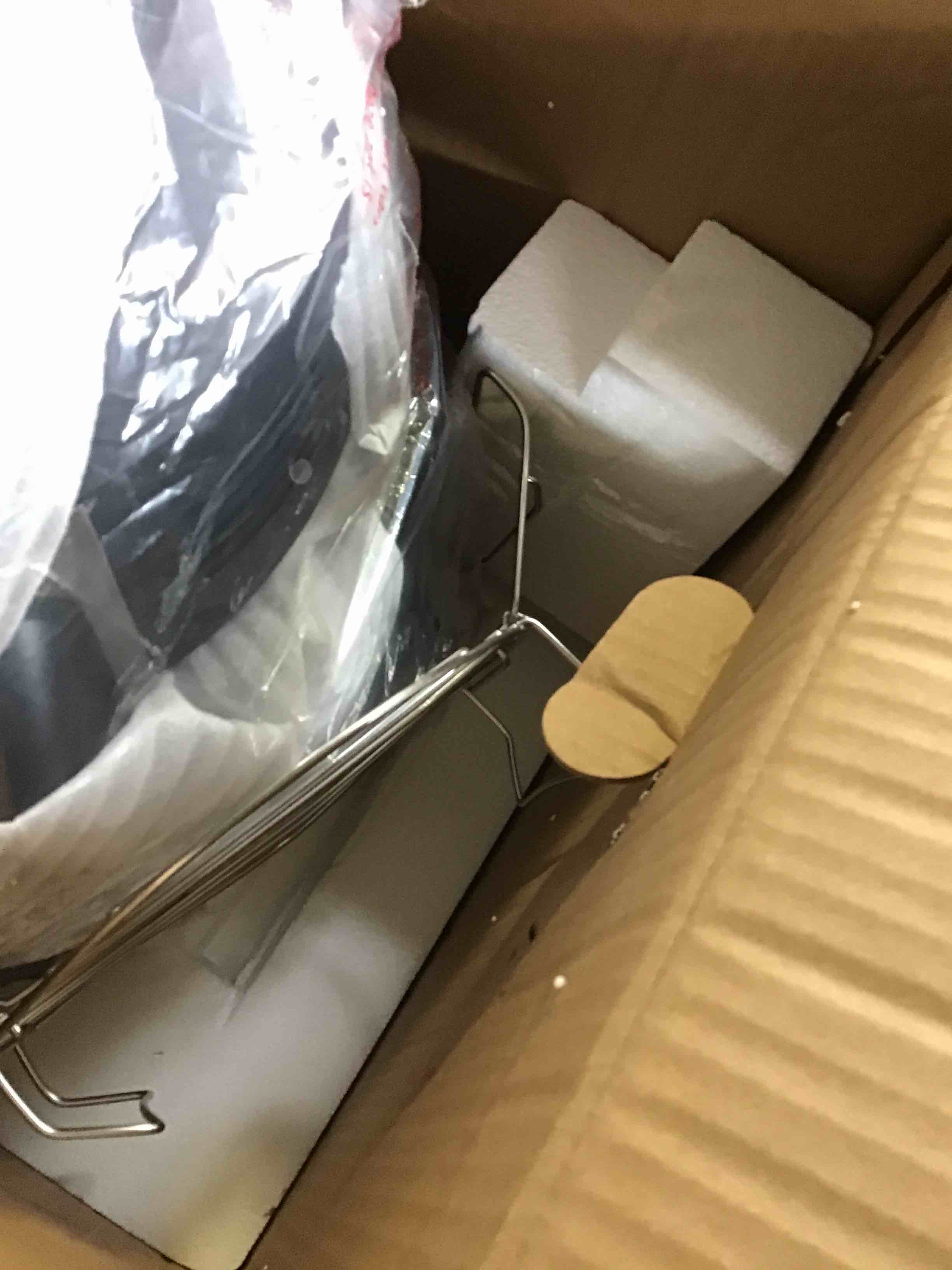 https://s3.amazonaws.com/lotting-images-prod/bidfta/ORG5540454_1697467779359.jpeg