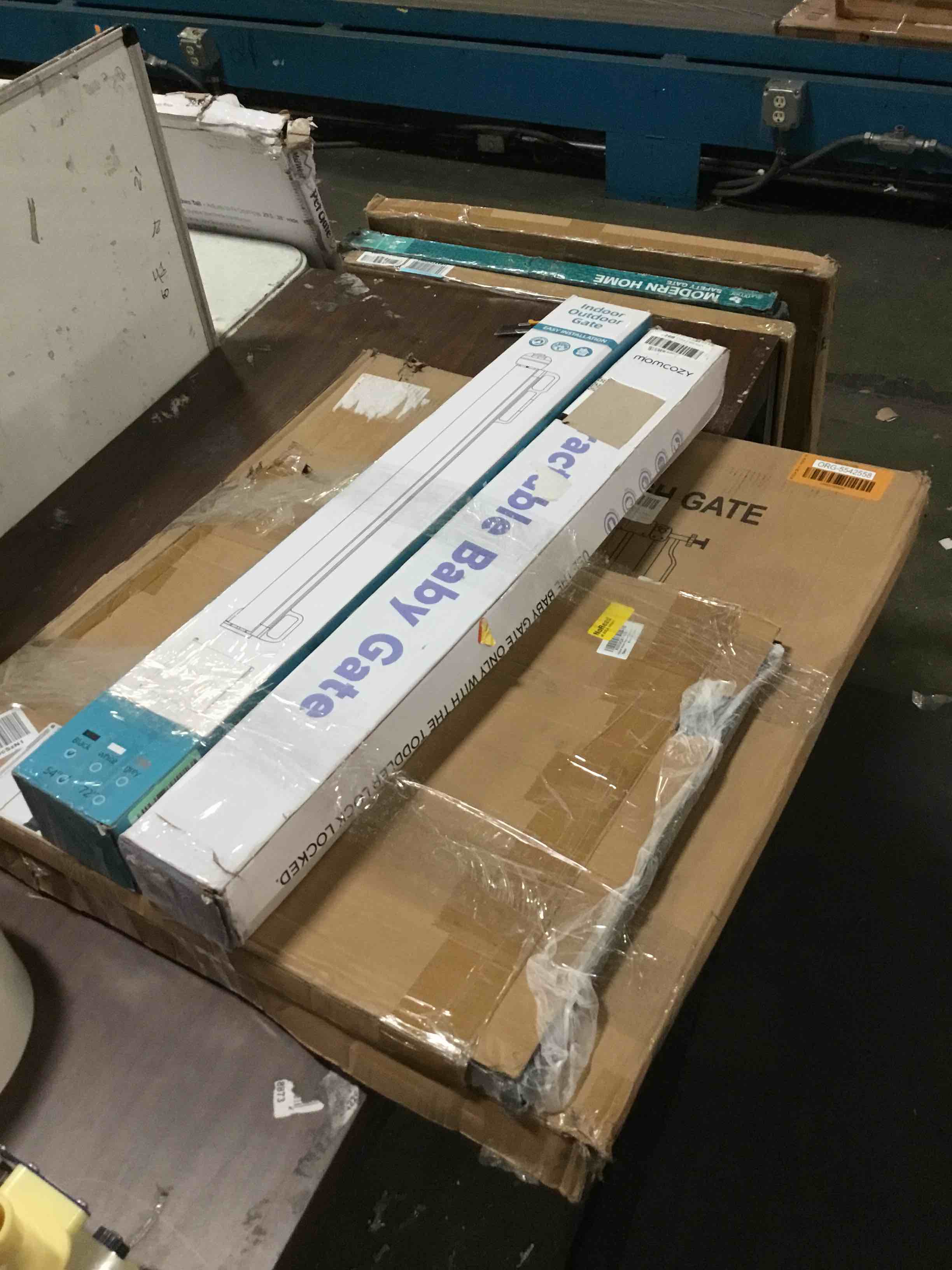 https://s3.amazonaws.com/lotting-images-prod/bidfta/ORG5542558_1698178397291.jpeg