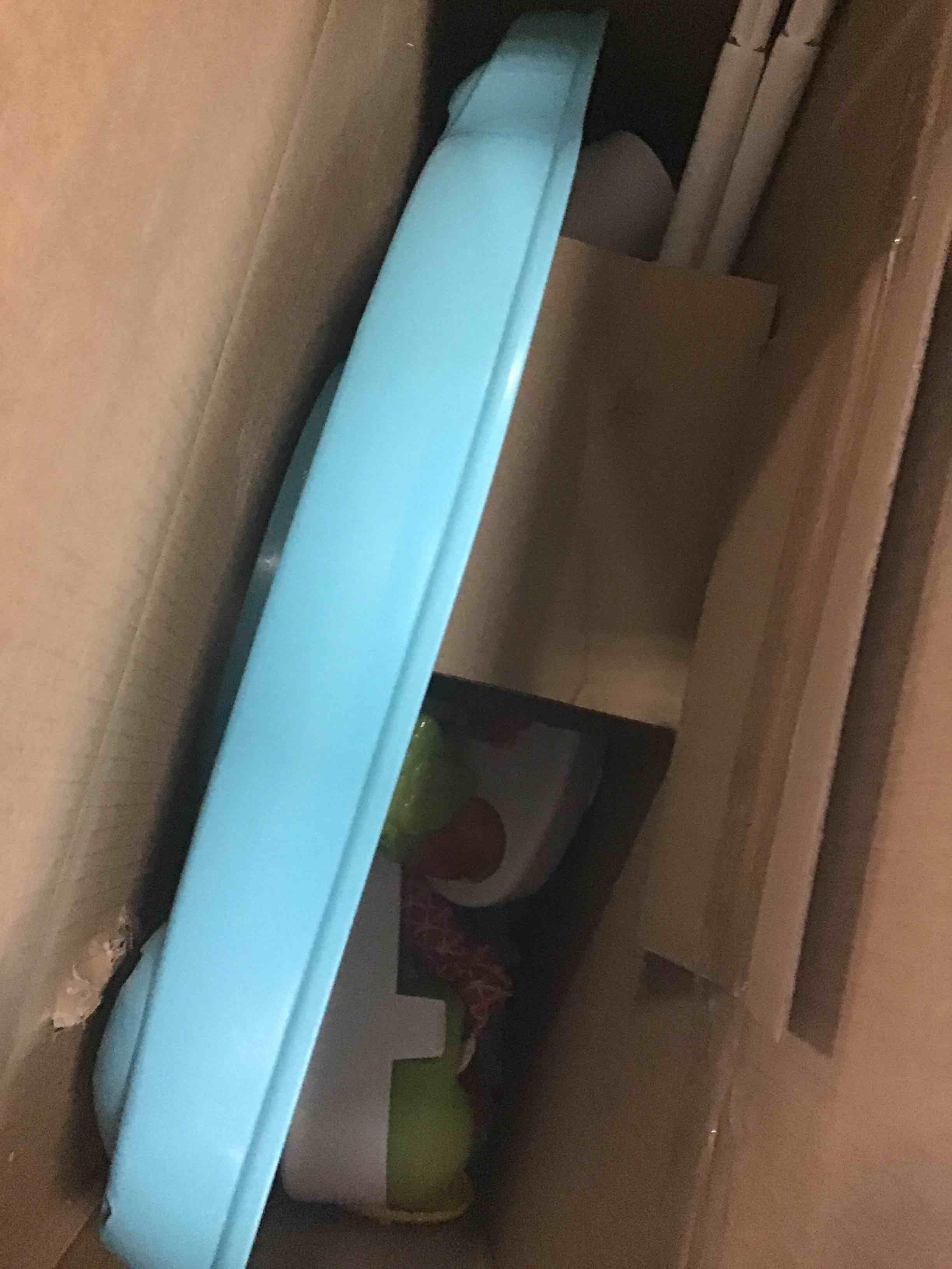 https://s3.amazonaws.com/lotting-images-prod/bidfta/ORG5544473_1696881365555.jpeg