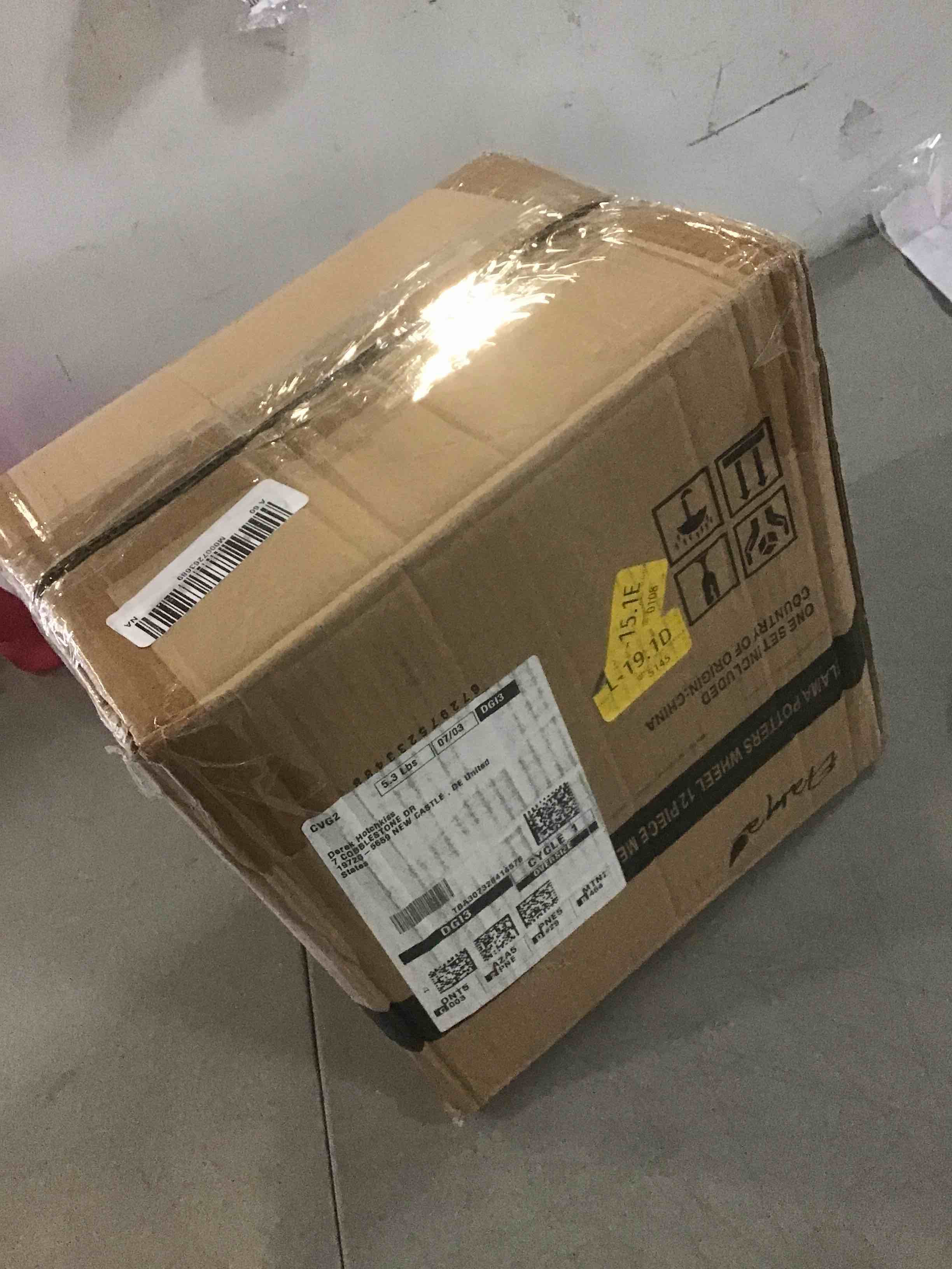https://s3.amazonaws.com/lotting-images-prod/bidfta/ORG5545608_1697639439550.jpeg