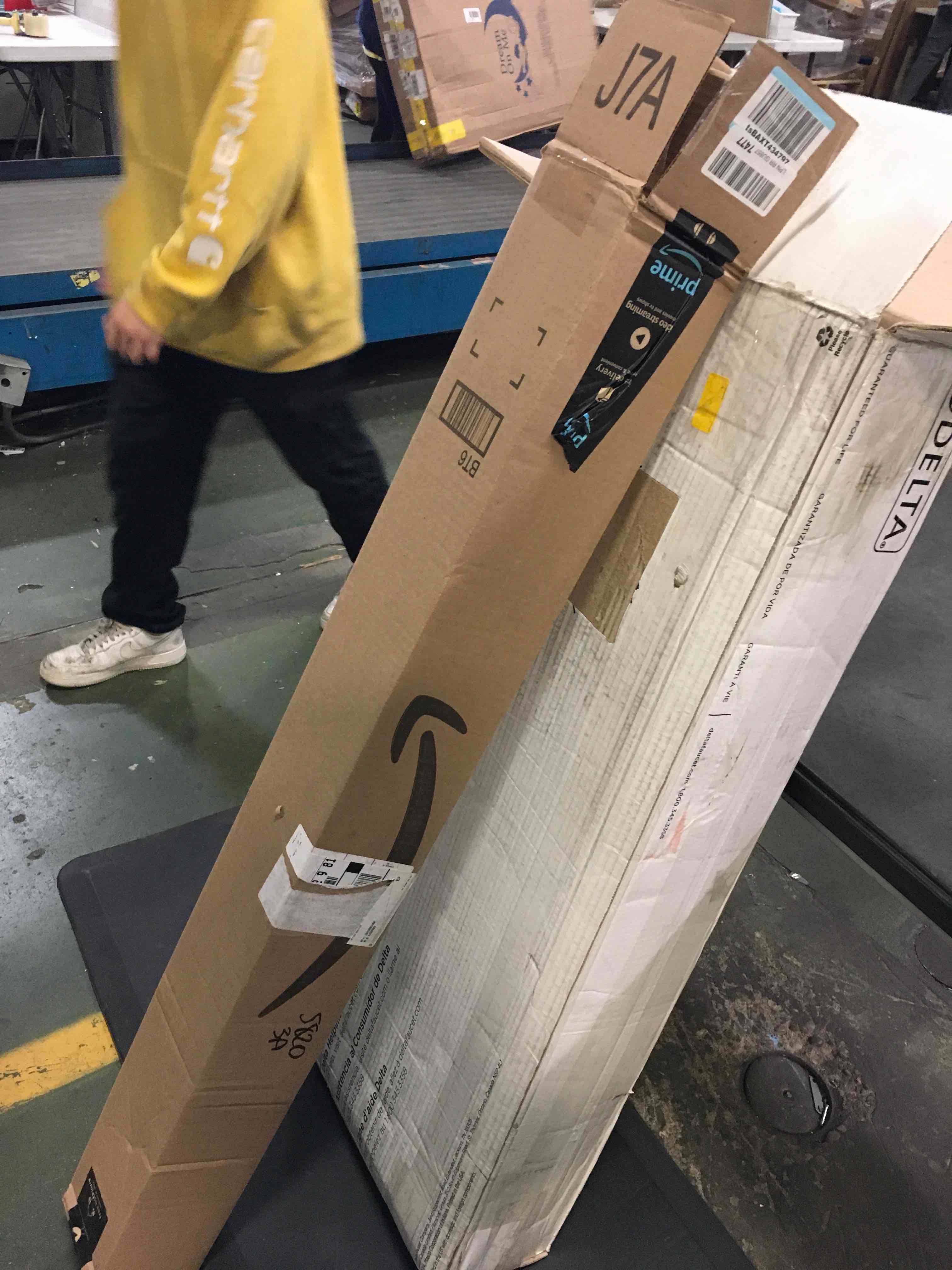 https://s3.amazonaws.com/lotting-images-prod/bidfta/ORG5546309_1696861290574.jpeg