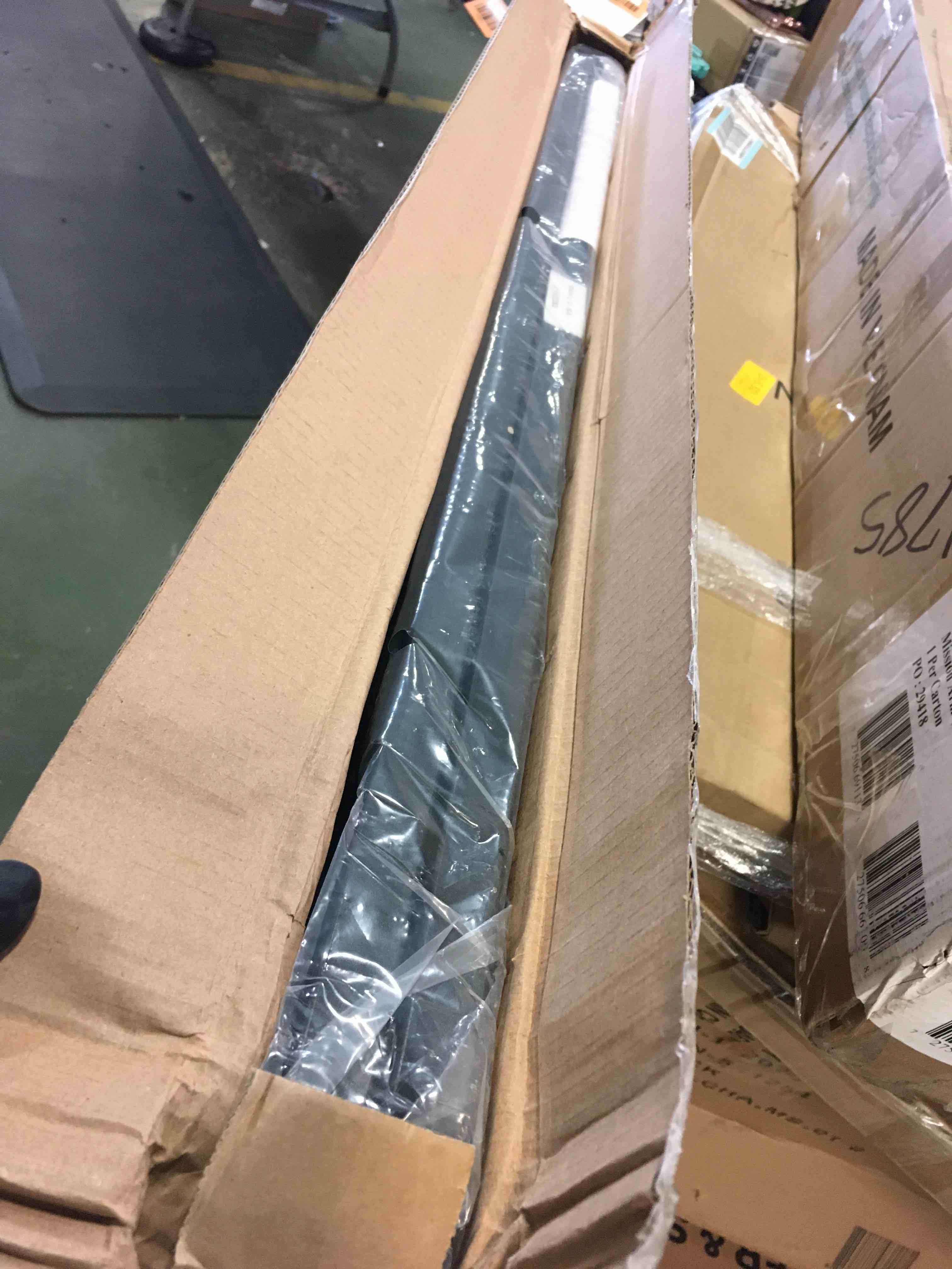 https://s3.amazonaws.com/lotting-images-prod/bidfta/ORG5546313_1696861730187.jpeg