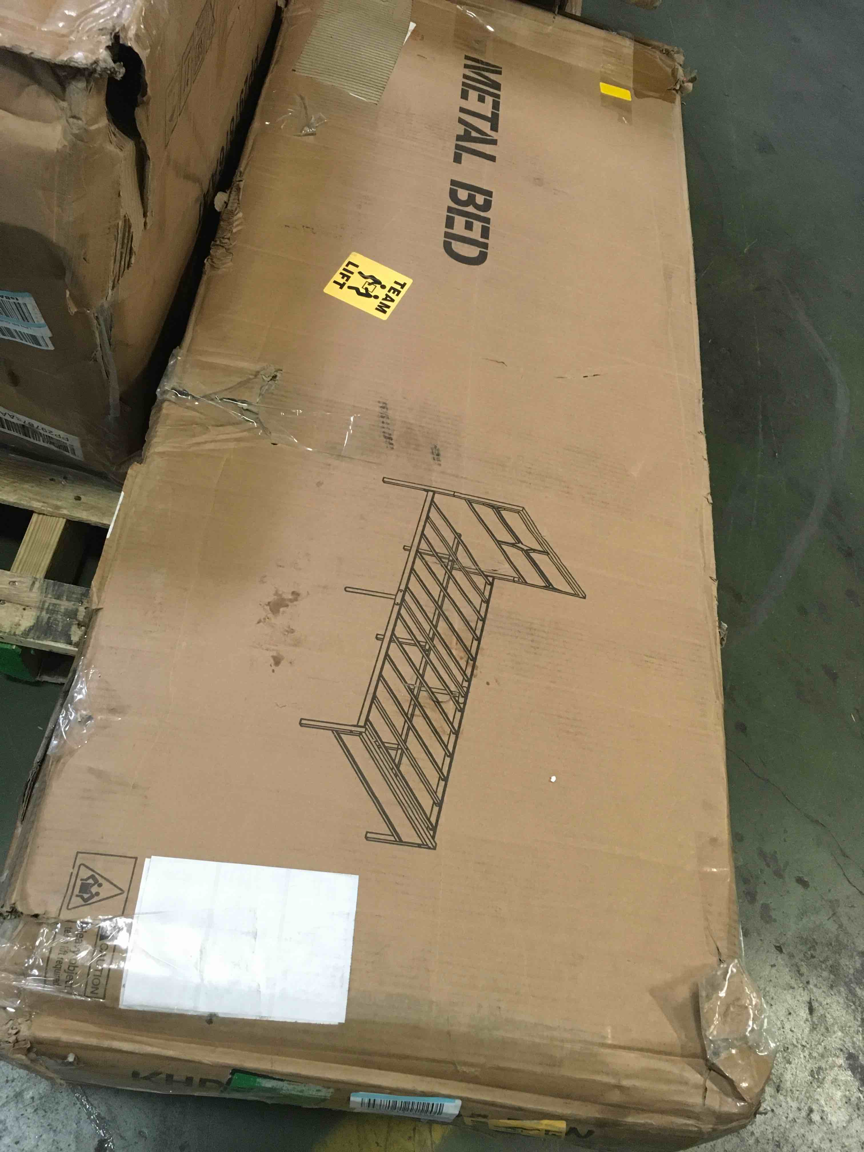 https://s3.amazonaws.com/lotting-images-prod/bidfta/ORG5546384_1696873960428.jpeg