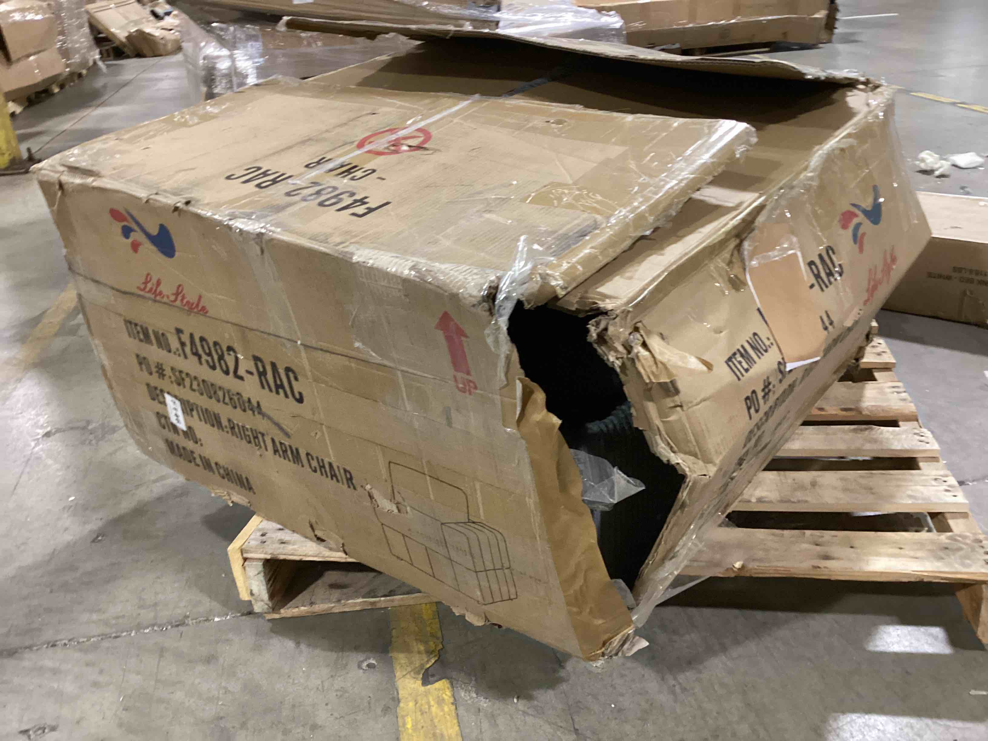 https://s3.amazonaws.com/lotting-images-prod/bidfta/ORG5552801_1704918170998.jpeg