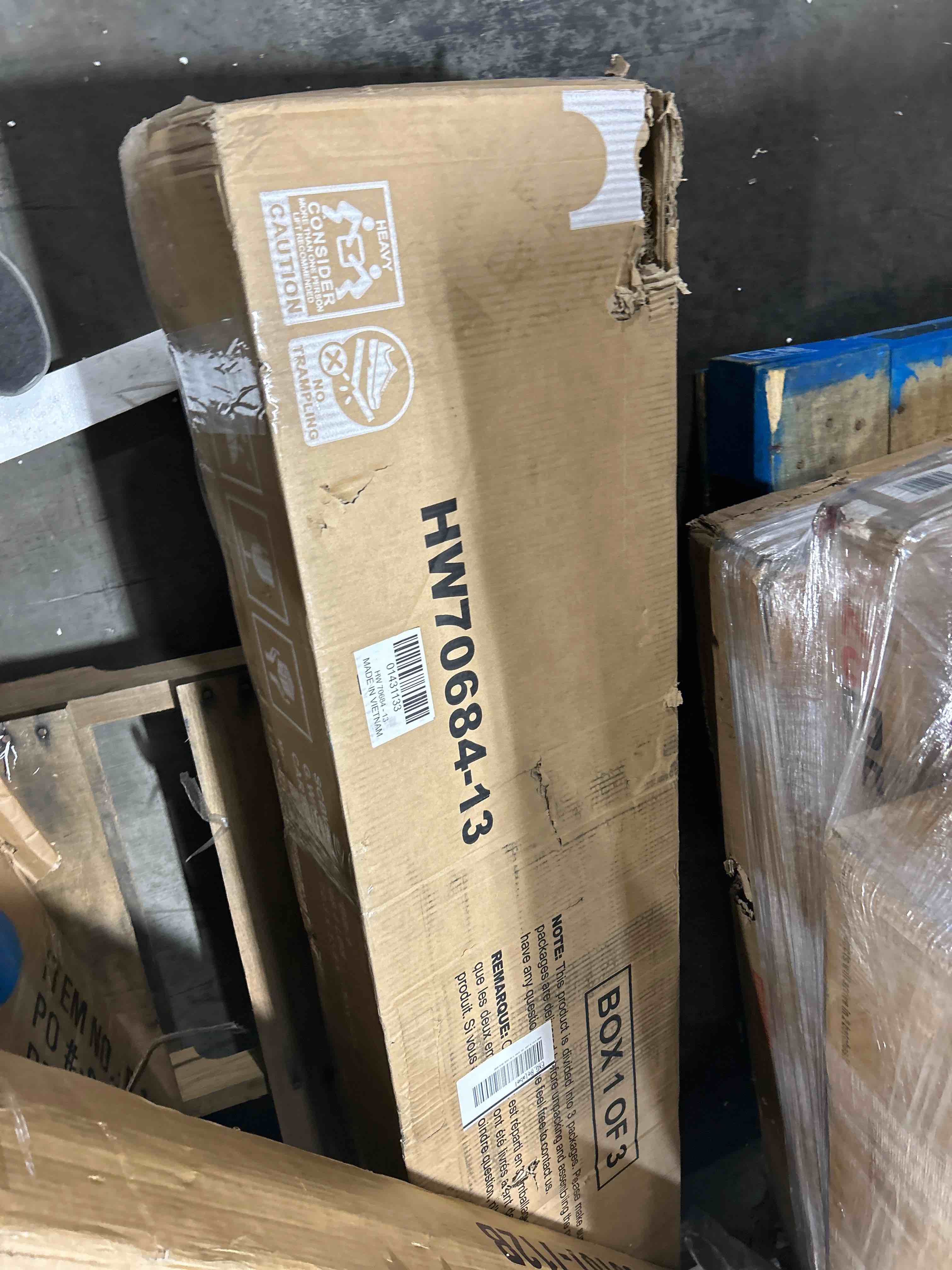 https://s3.amazonaws.com/lotting-images-prod/bidfta/ORG5553477_1697125787049.jpeg