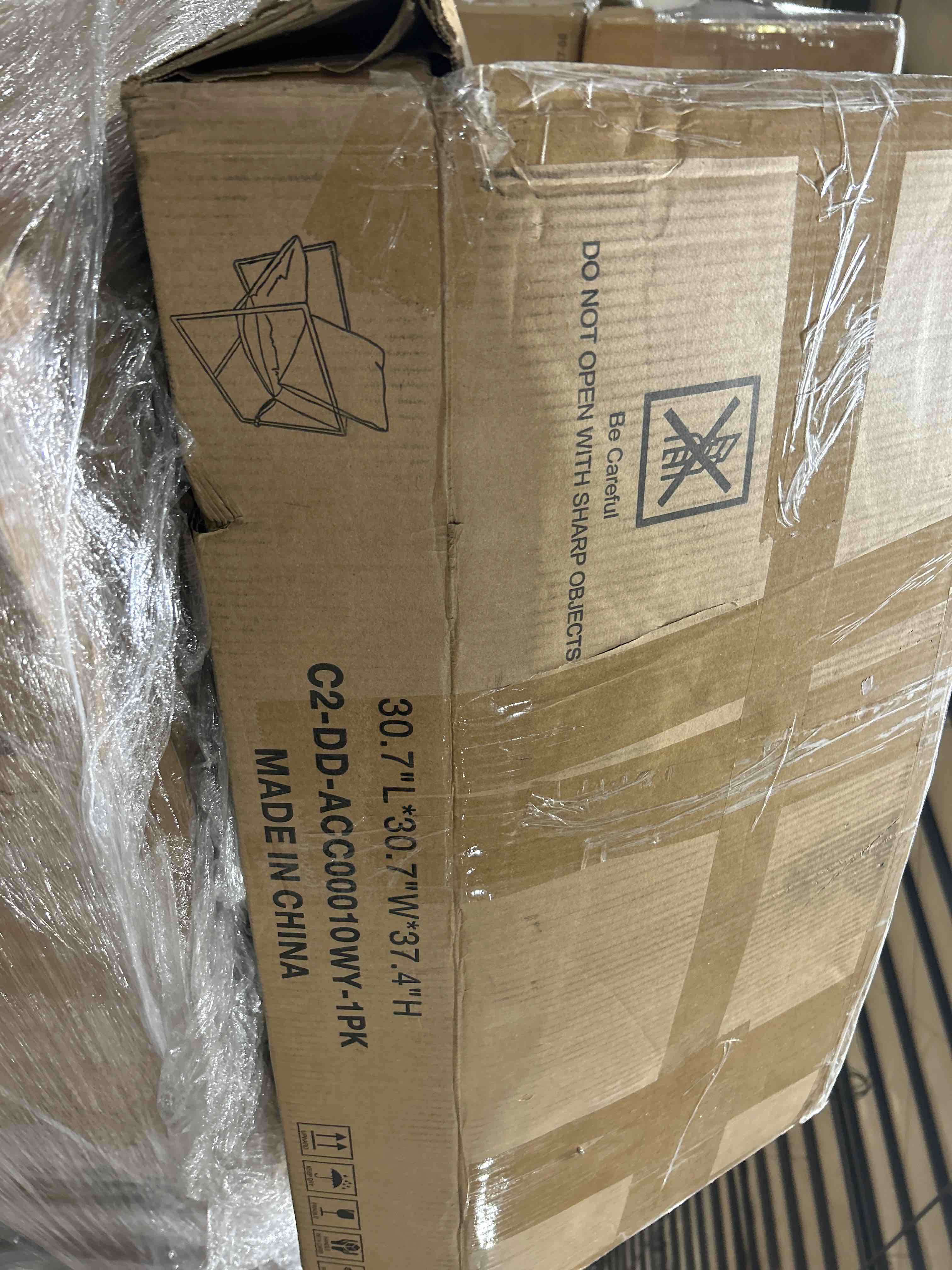 https://s3.amazonaws.com/lotting-images-prod/bidfta/ORG5553478_1697125991479.jpeg