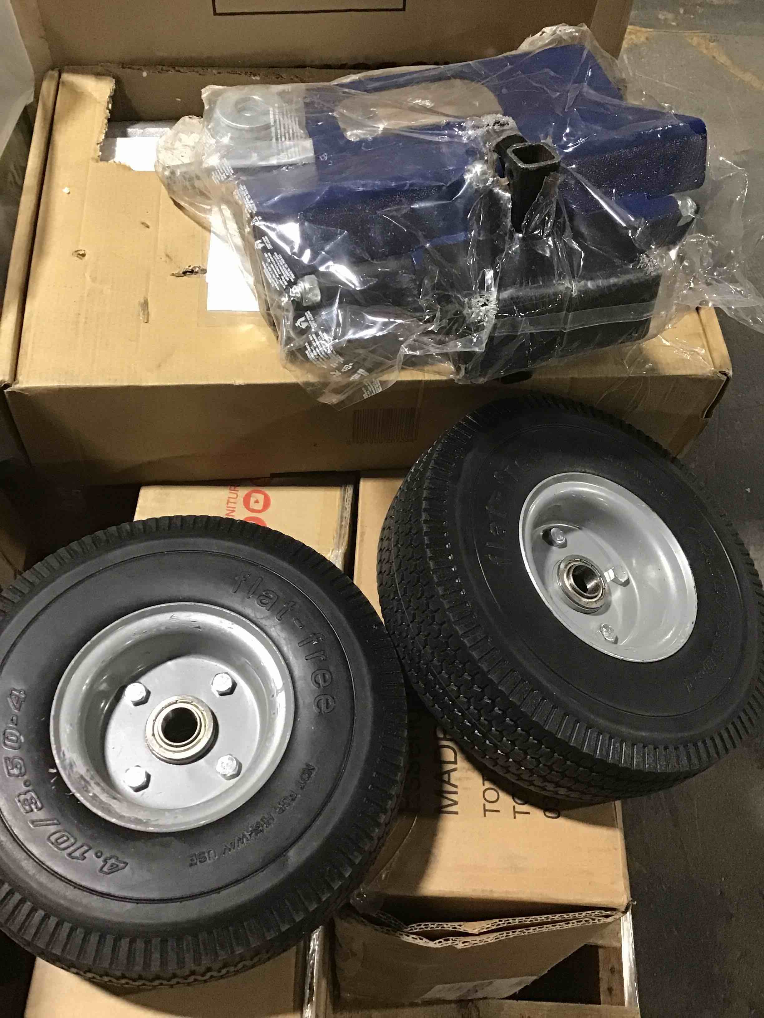 https://s3.amazonaws.com/lotting-images-prod/bidfta/ORG5556020_1700055038683.jpeg