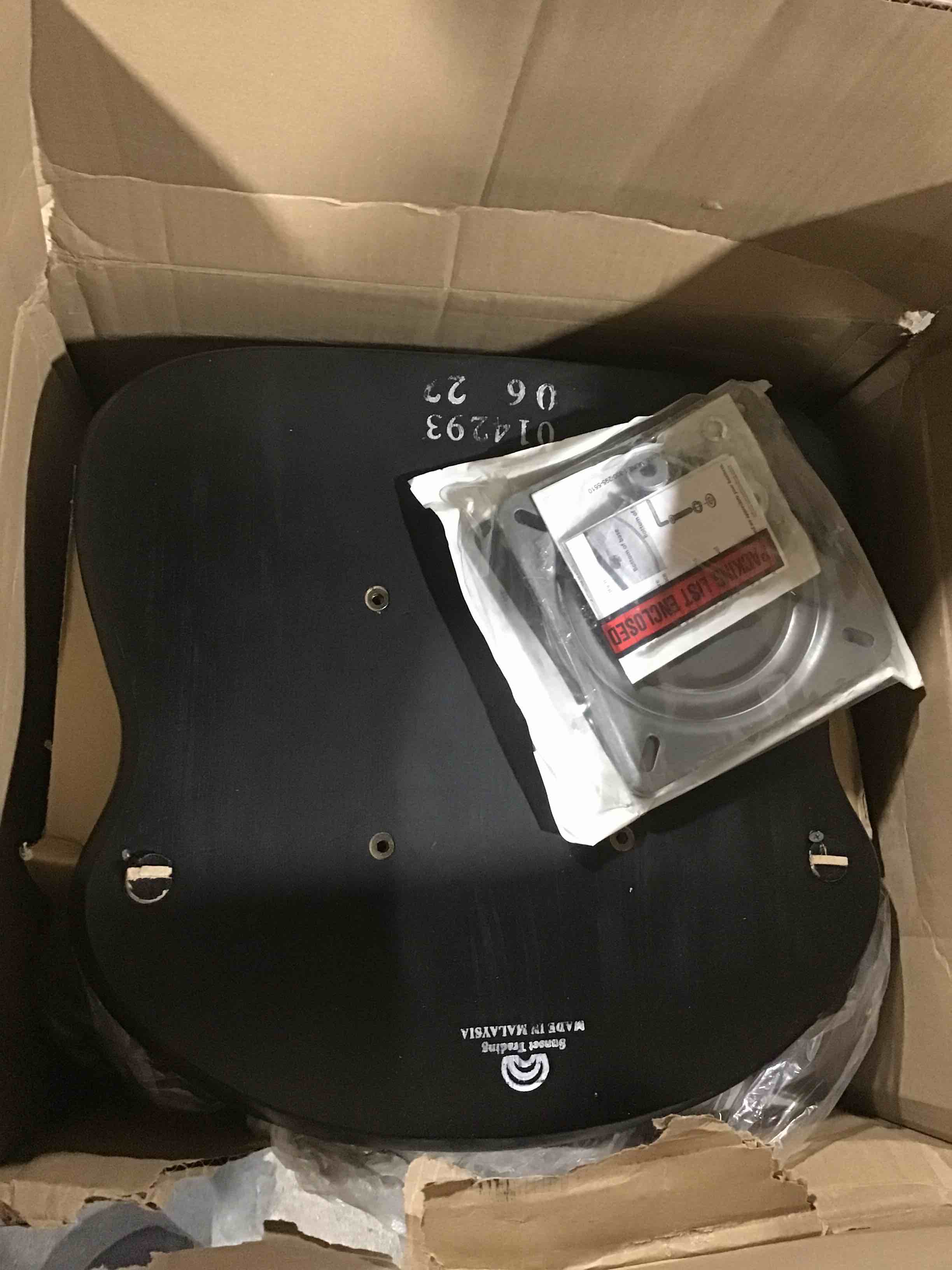 https://s3.amazonaws.com/lotting-images-prod/bidfta/ORG5556034_1700058995988.jpeg