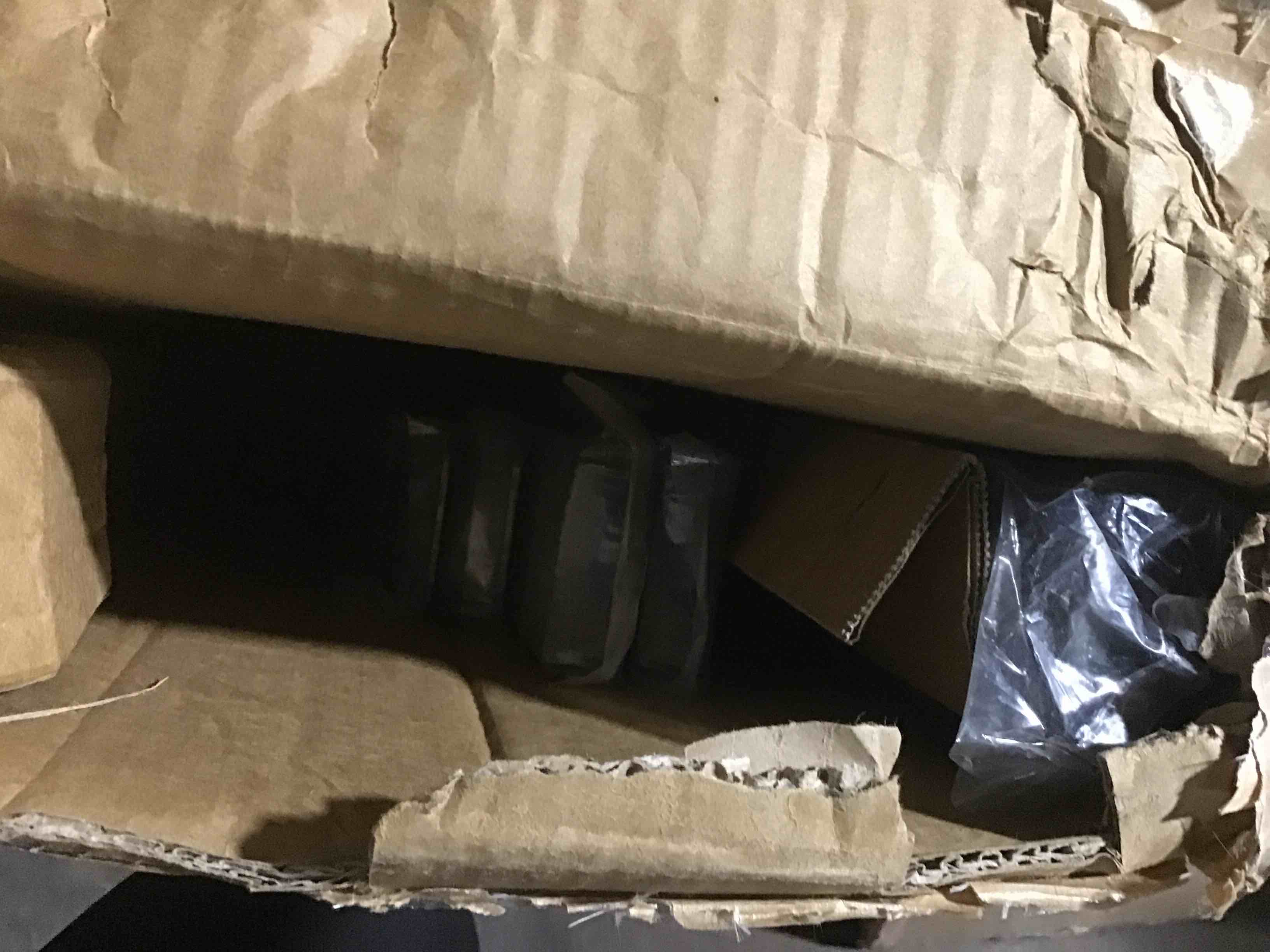 https://s3.amazonaws.com/lotting-images-prod/bidfta/ORG5556192_1700497425281.jpeg