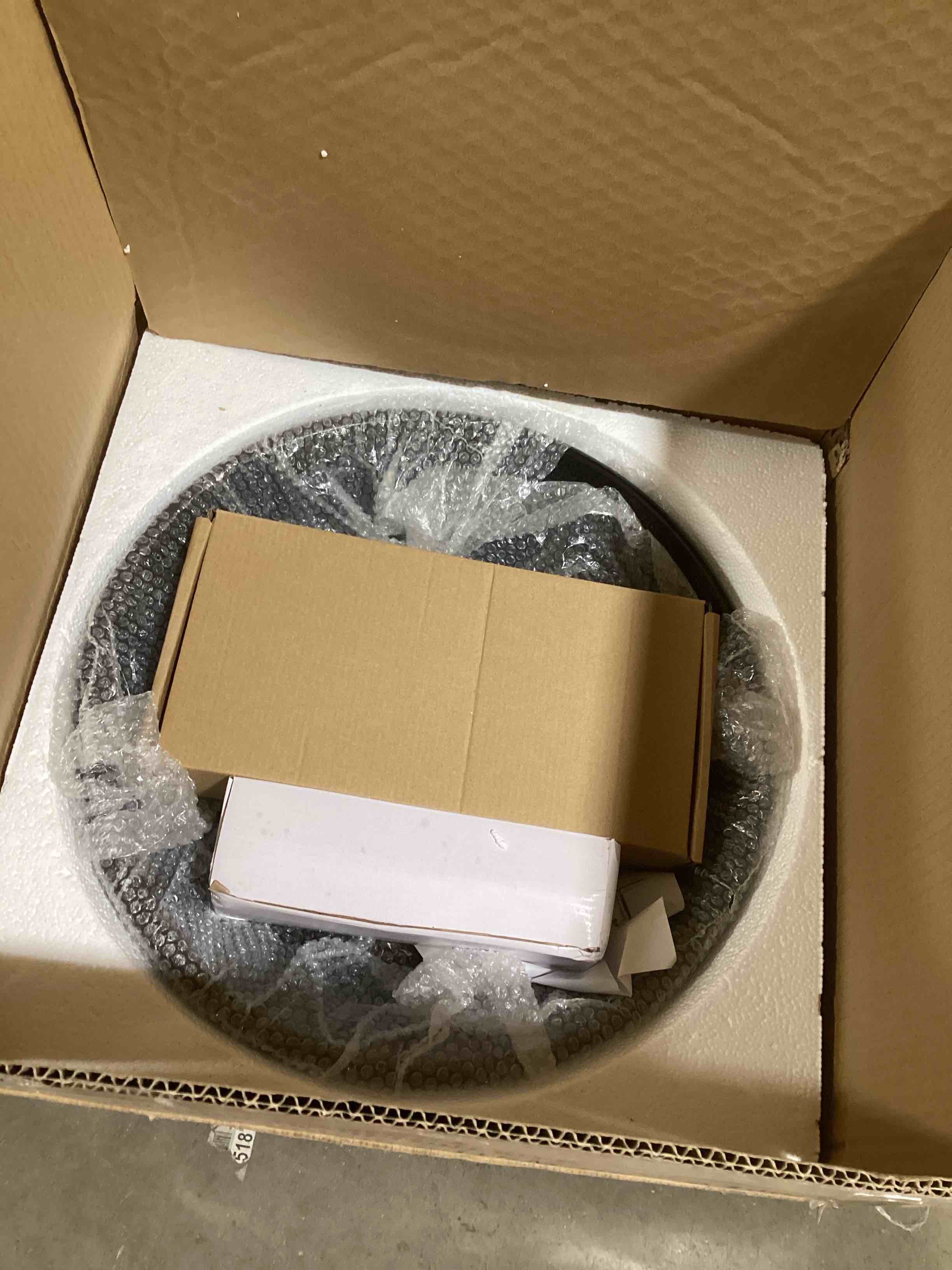 https://s3.amazonaws.com/lotting-images-prod/bidfta/ORG5558276_1702578513091.jpeg