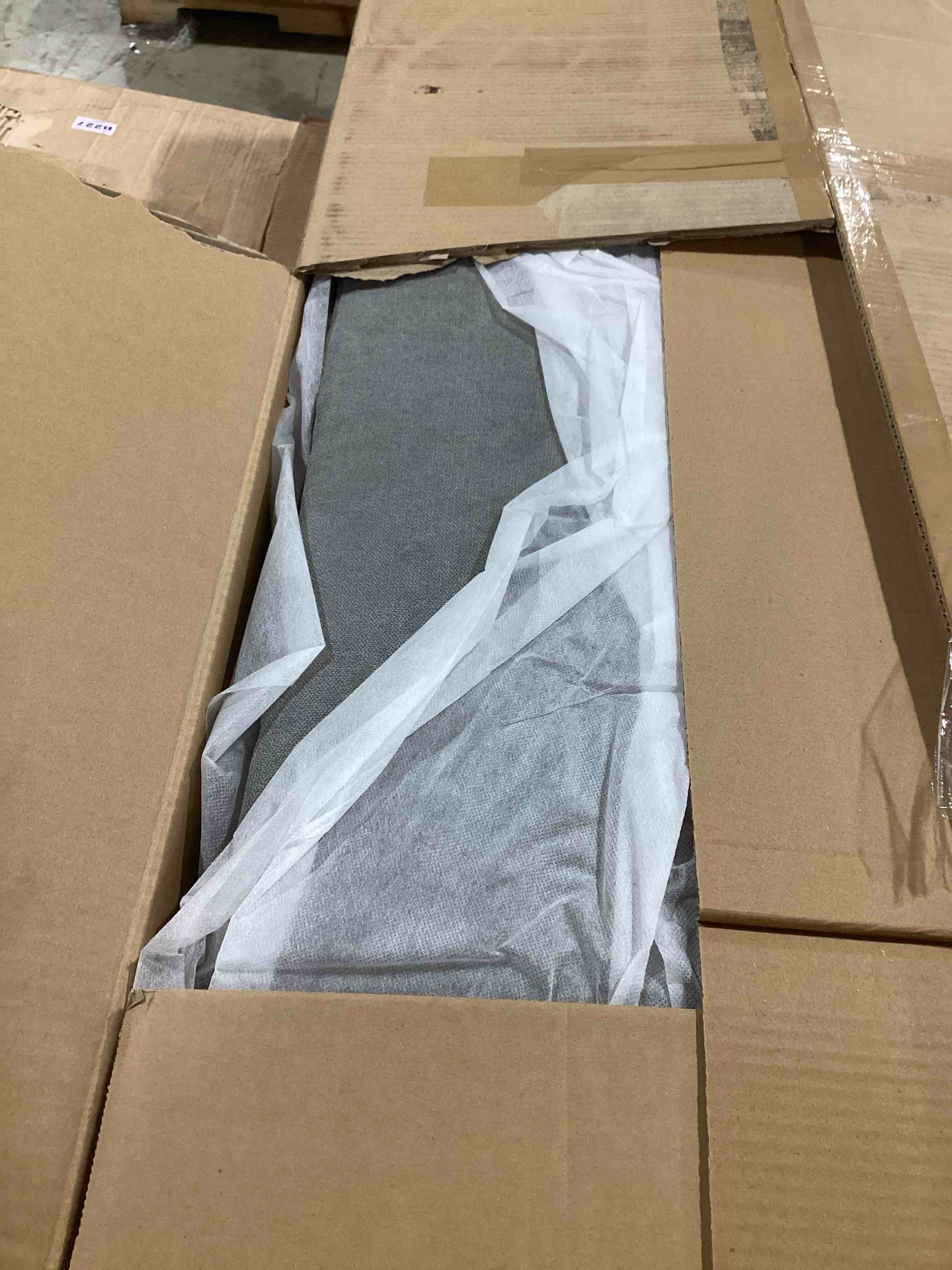 https://s3.amazonaws.com/lotting-images-prod/bidfta/ORG5558704_1703078672941.jpeg