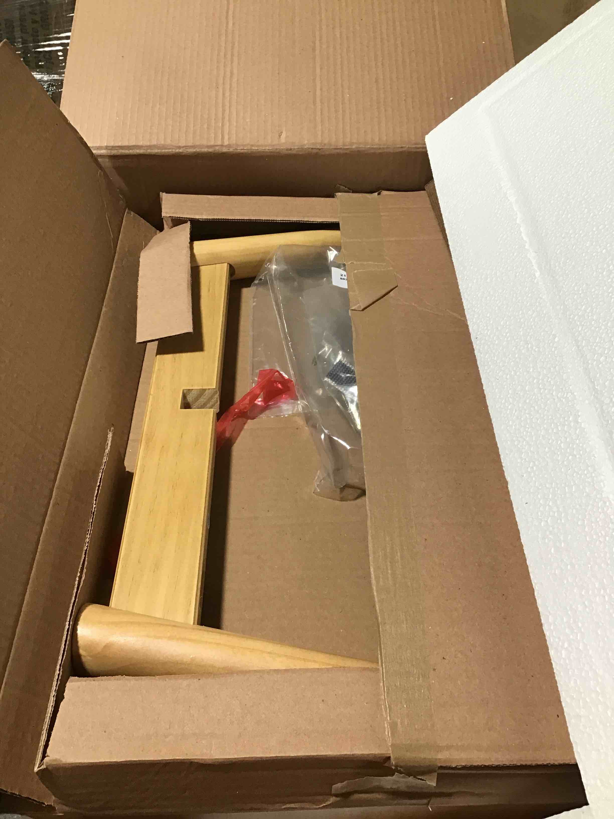https://s3.amazonaws.com/lotting-images-prod/bidfta/ORG5561764_1701272190299.jpeg