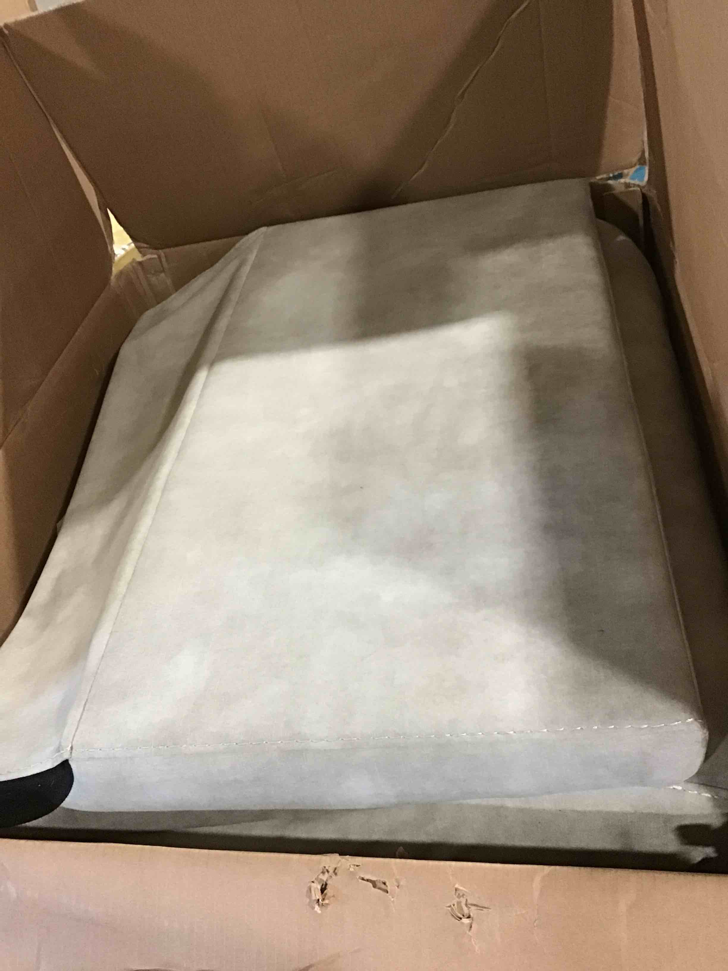 https://s3.amazonaws.com/lotting-images-prod/bidfta/ORG5562066_1701967570272.jpeg