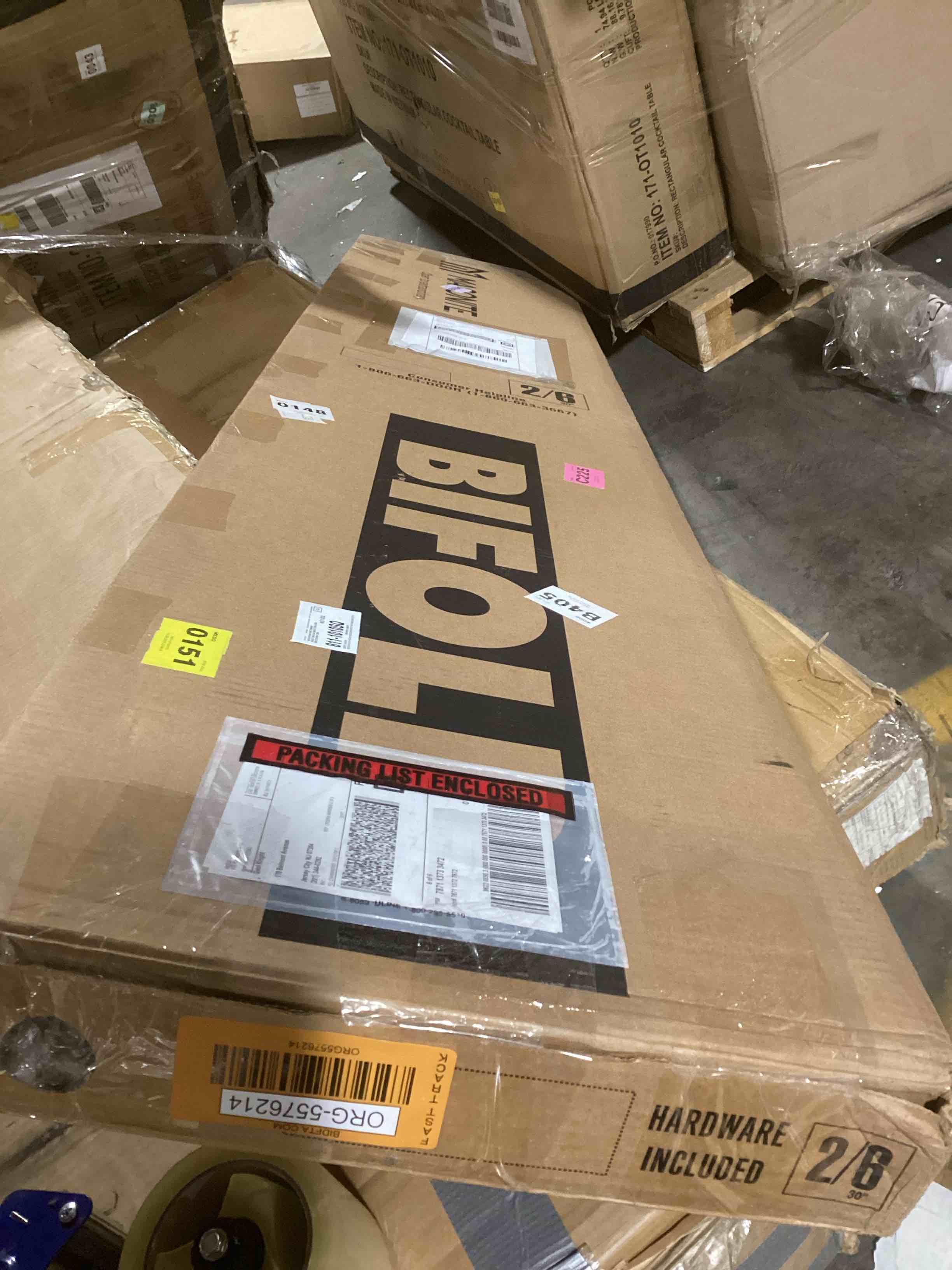 https://s3.amazonaws.com/lotting-images-prod/bidfta/ORG5576214_1703882360172.jpeg