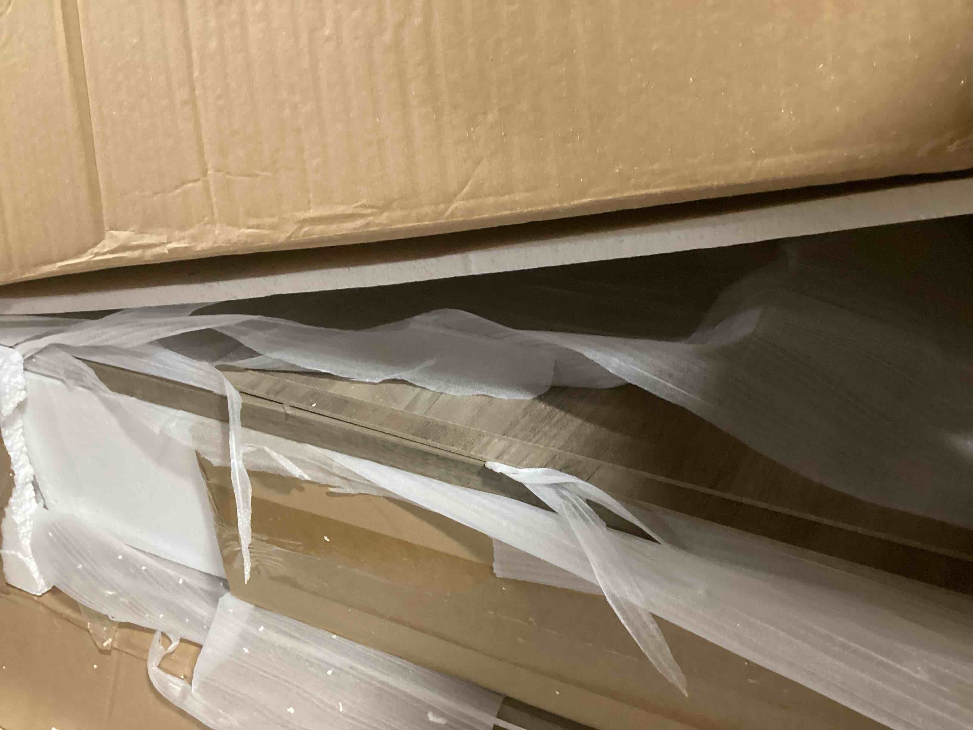 https://s3.amazonaws.com/lotting-images-prod/bidfta/ORG5576215_1703882468020.jpeg