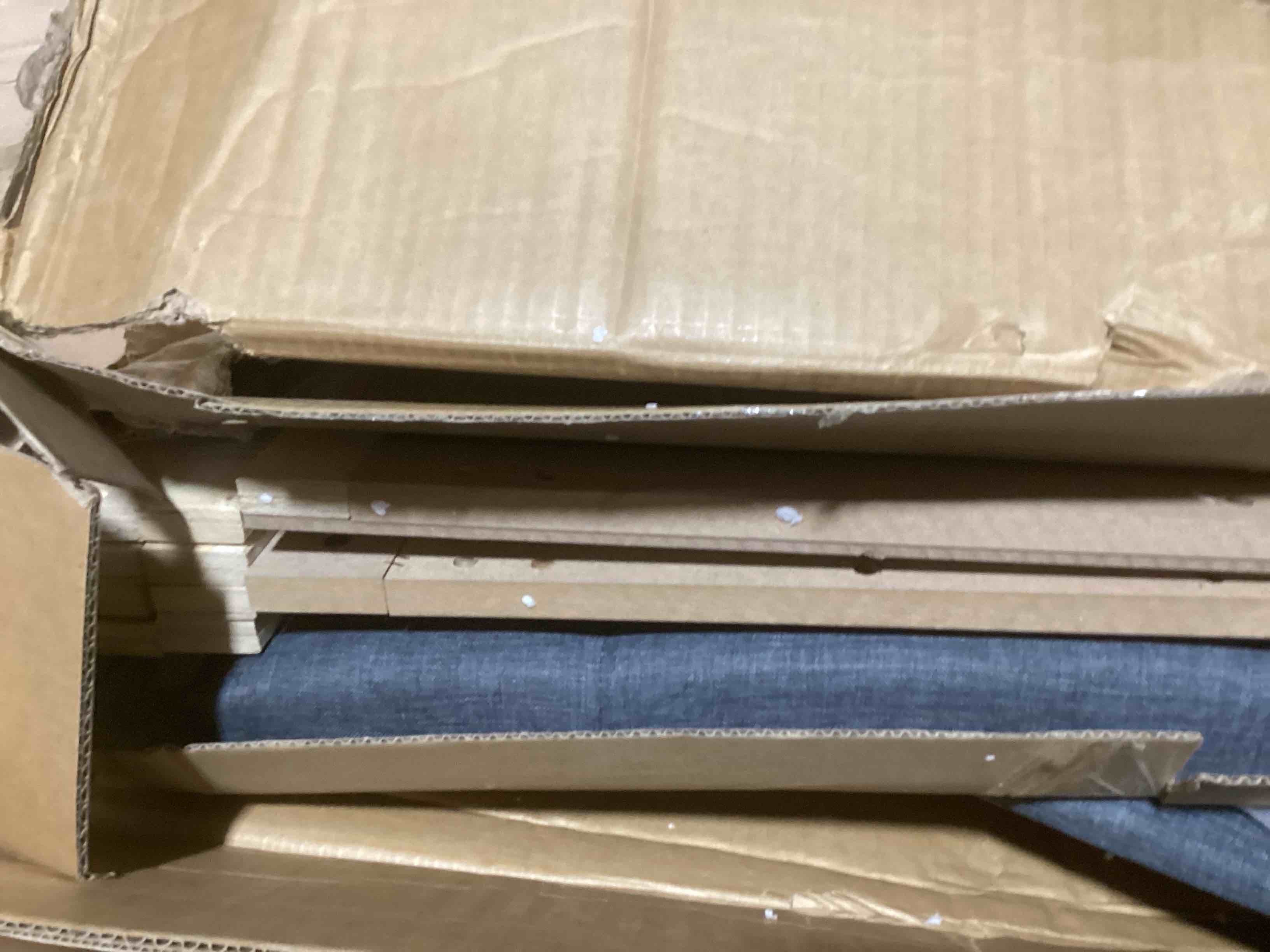 https://s3.amazonaws.com/lotting-images-prod/bidfta/ORG5576217_1703883149868.jpeg