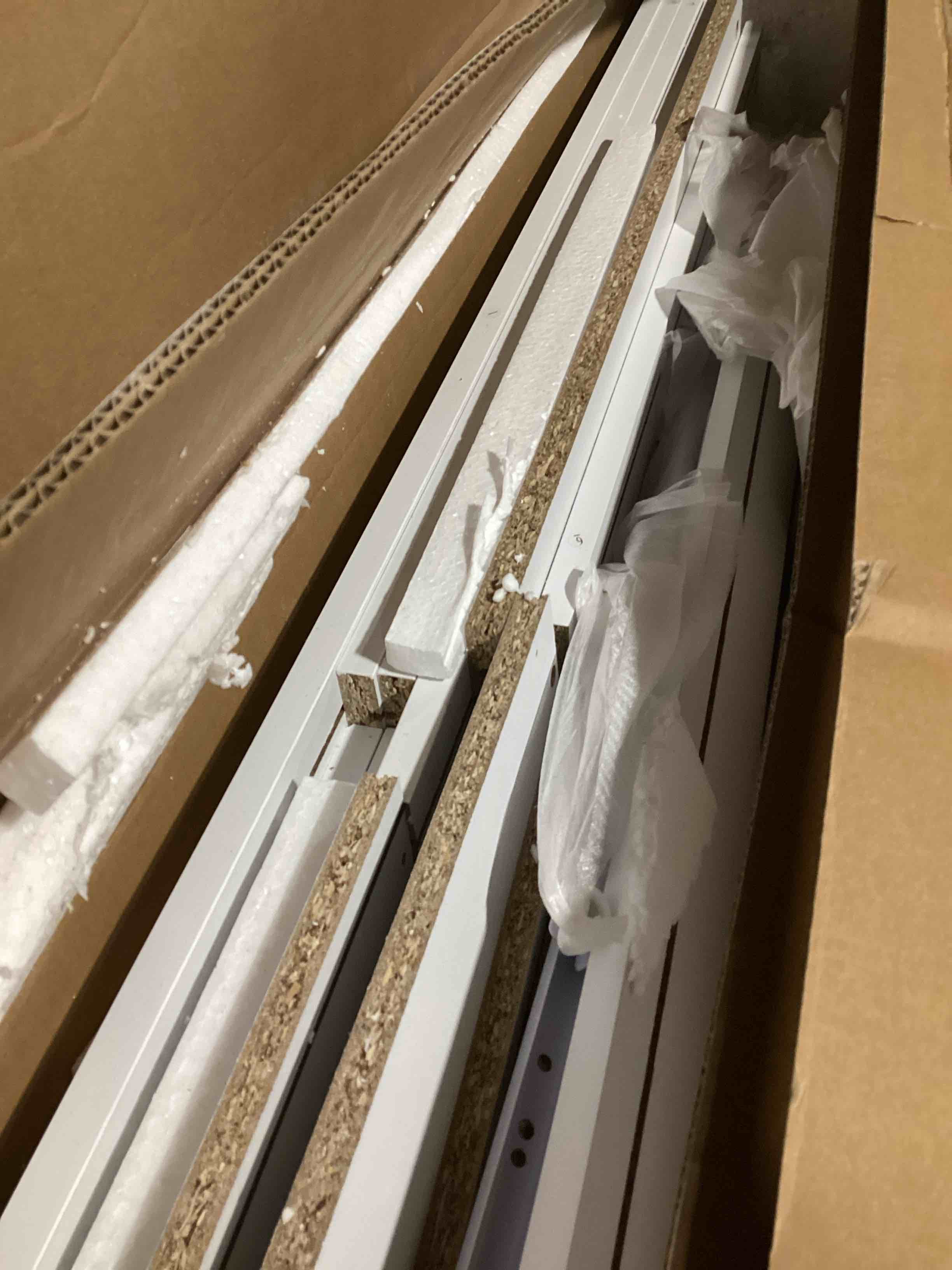 https://s3.amazonaws.com/lotting-images-prod/bidfta/ORG5576919_1706019804785.jpeg