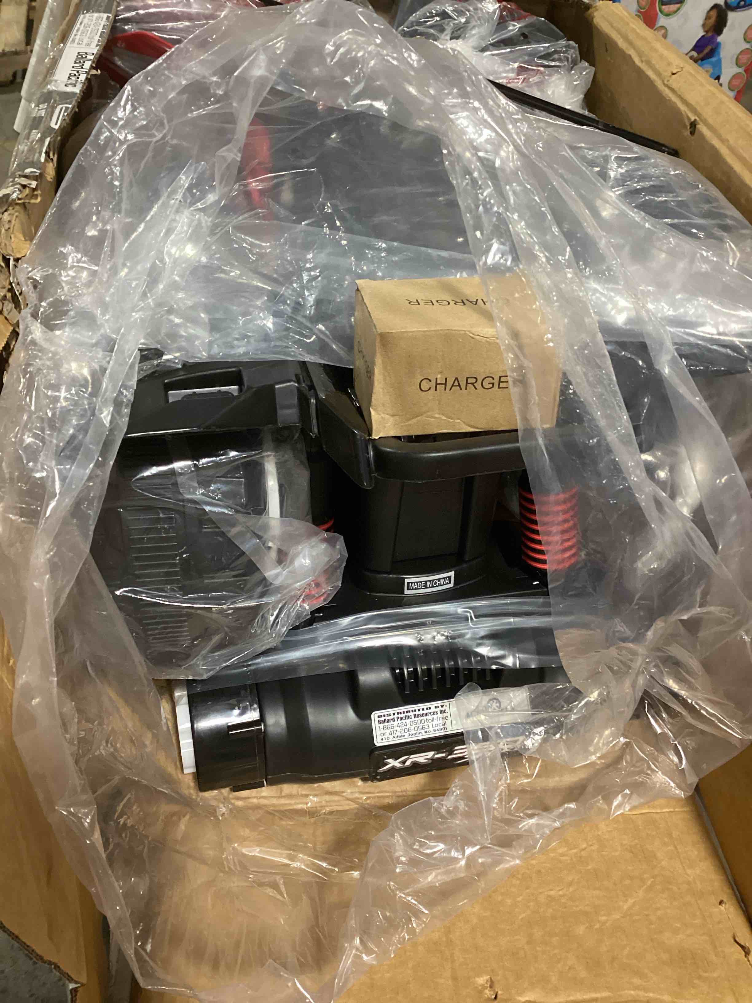 https://s3.amazonaws.com/lotting-images-prod/bidfta/ORG5576933_1706024483822.jpeg