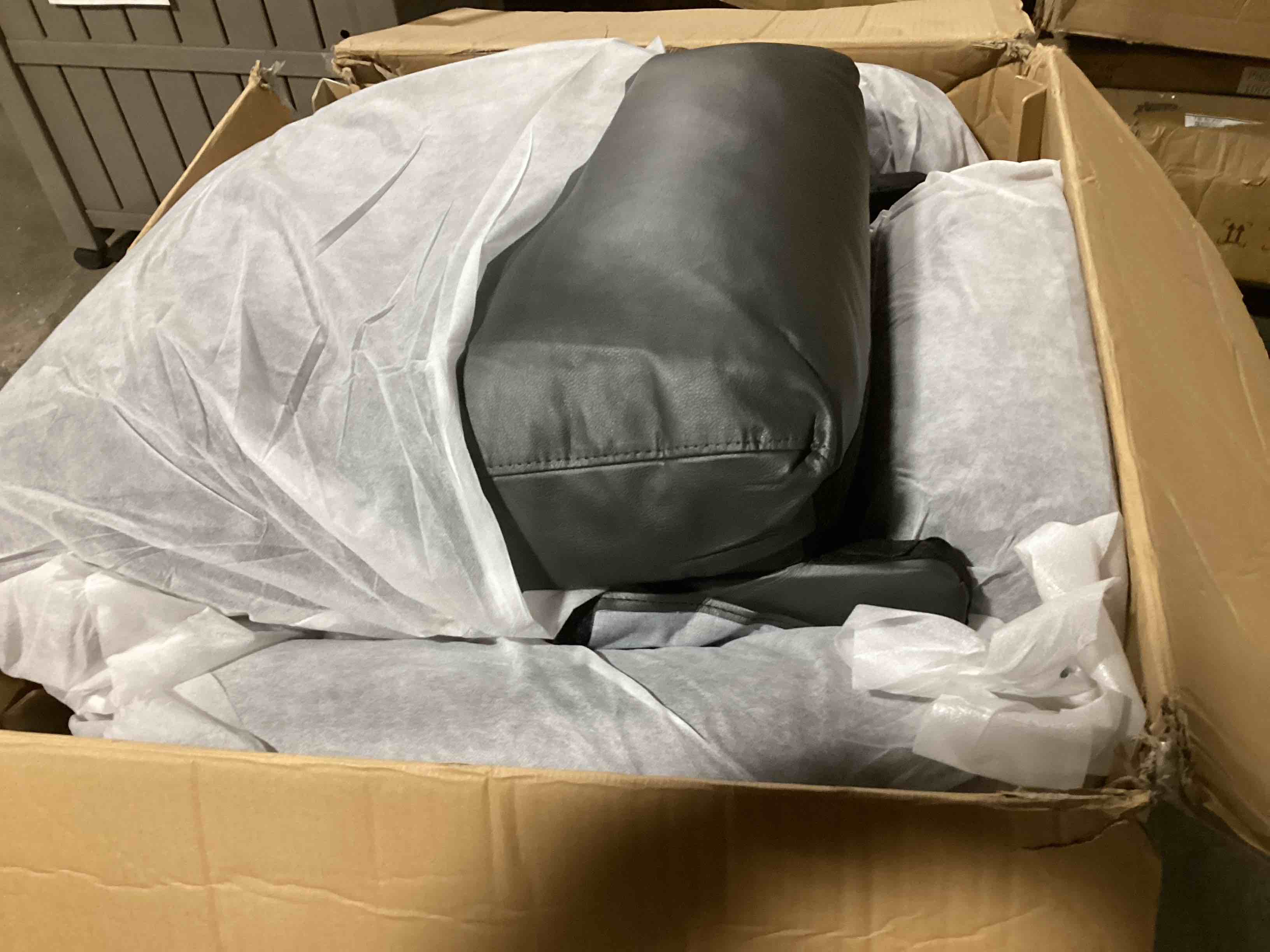https://s3.amazonaws.com/lotting-images-prod/bidfta/ORG5576983_1706040299992.jpeg