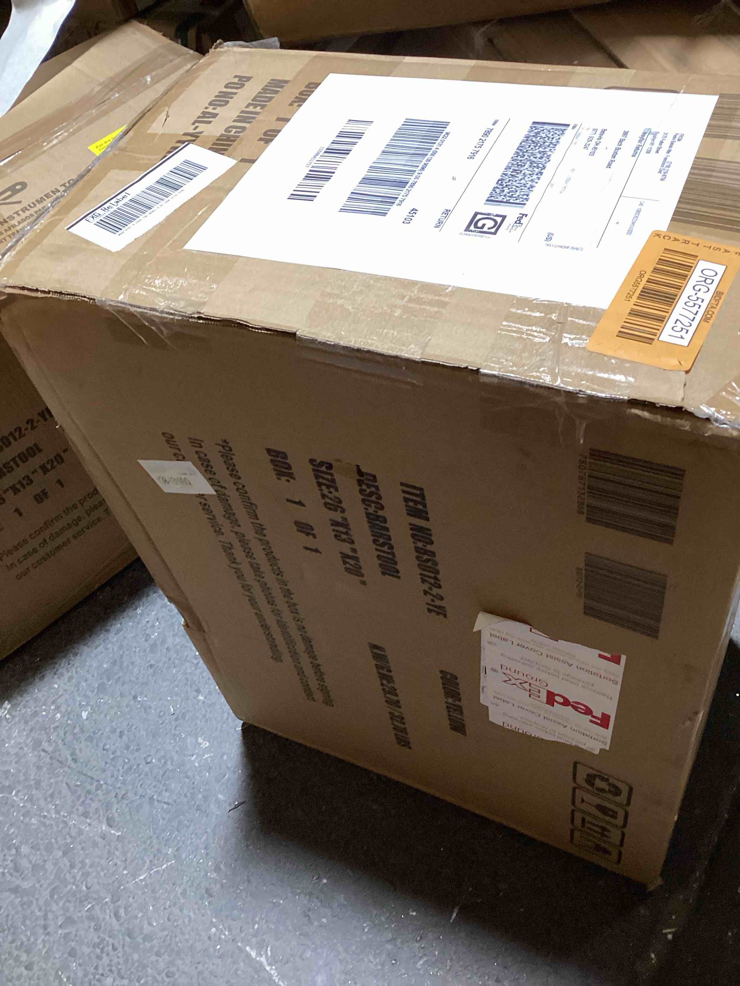 https://s3.amazonaws.com/lotting-images-prod/bidfta/ORG5577251_1706212062569.jpeg