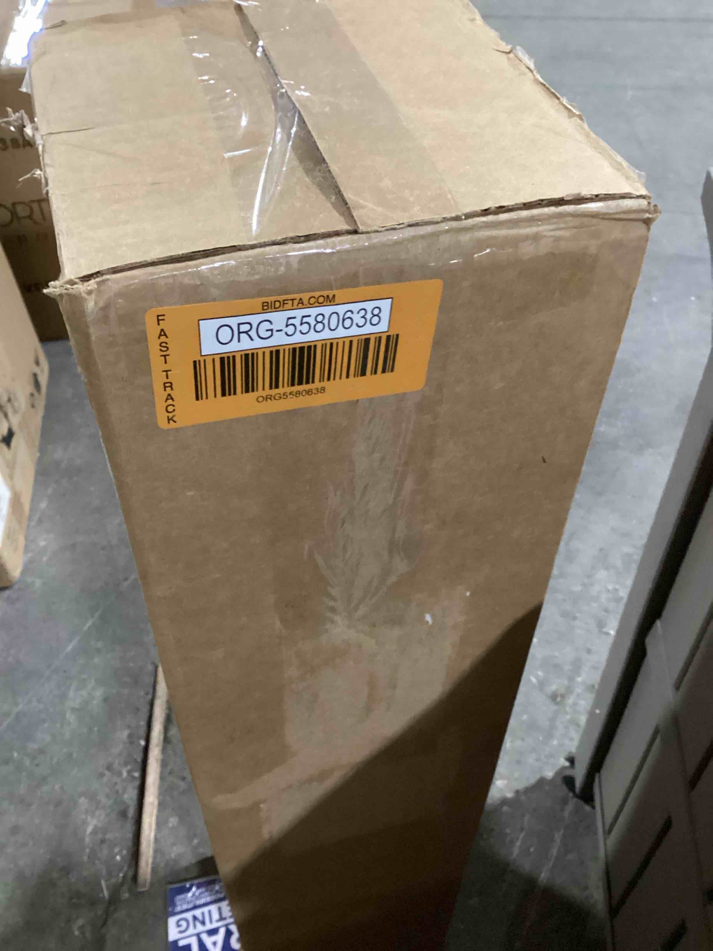 https://s3.amazonaws.com/lotting-images-prod/bidfta/ORG5580638_1703001939235.jpeg