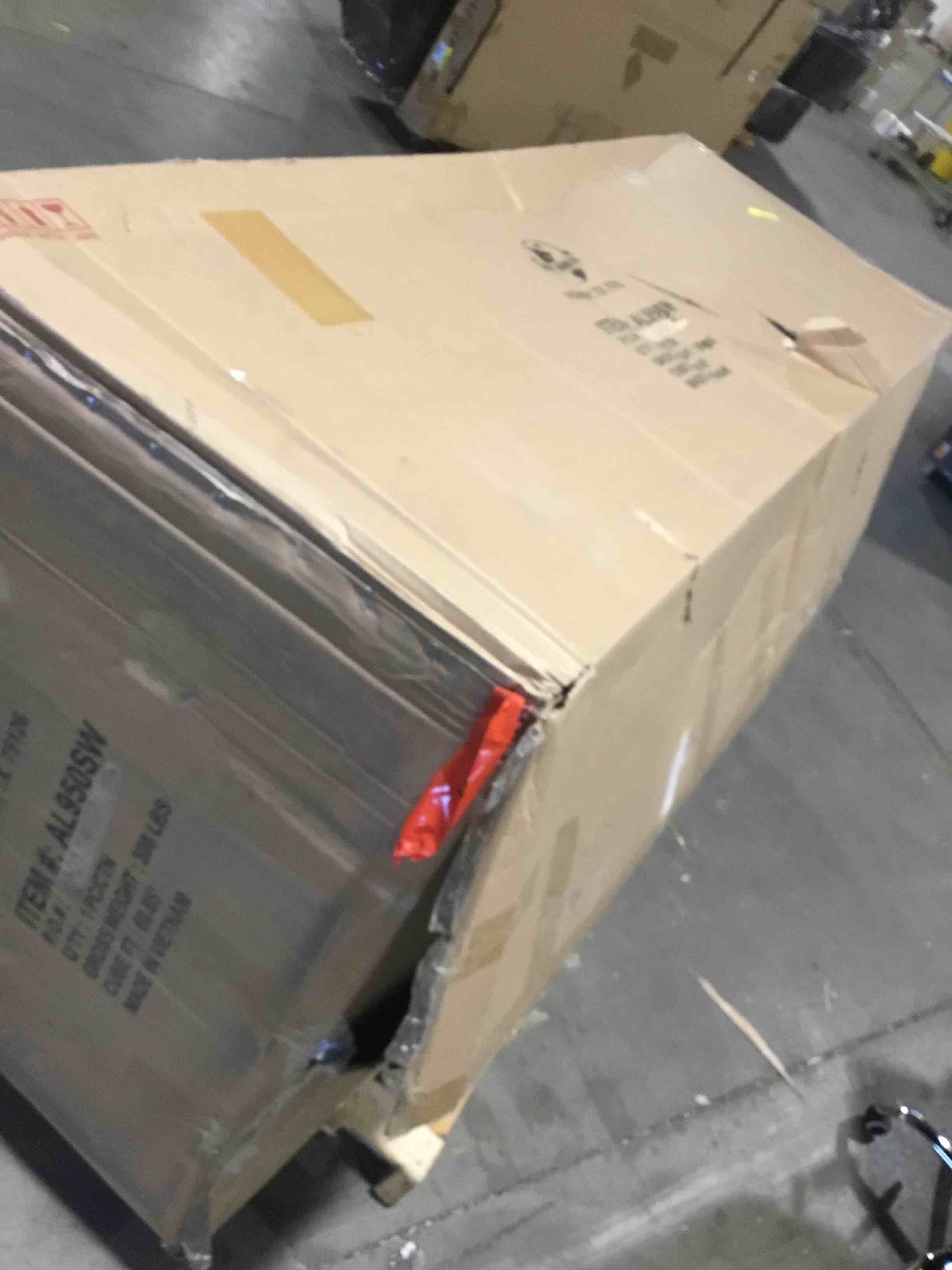 https://s3.amazonaws.com/lotting-images-prod/bidfta/ORG5583962_1704390685635.jpeg