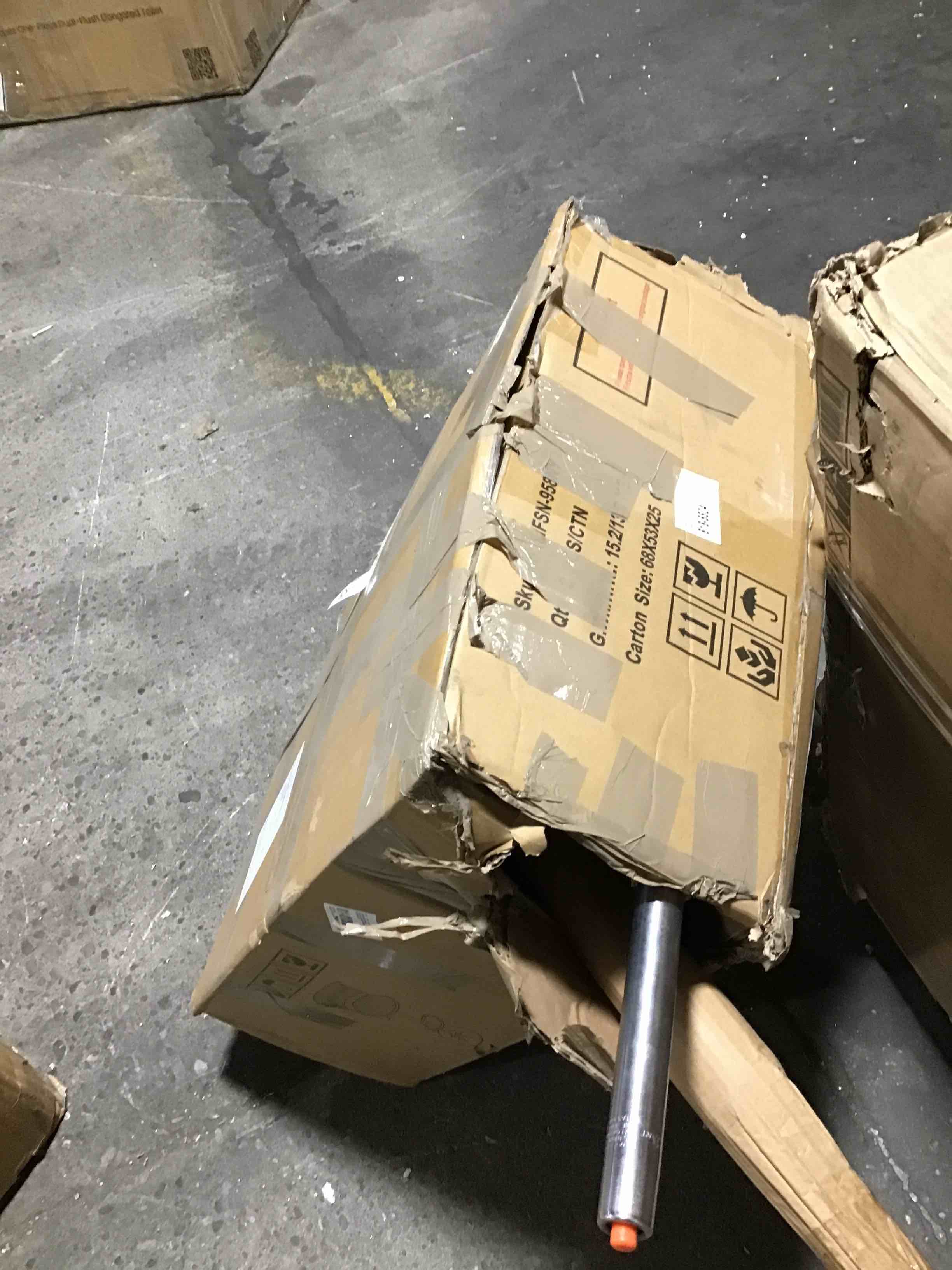 https://s3.amazonaws.com/lotting-images-prod/bidfta/ORG5585177_1703942968690.jpeg
