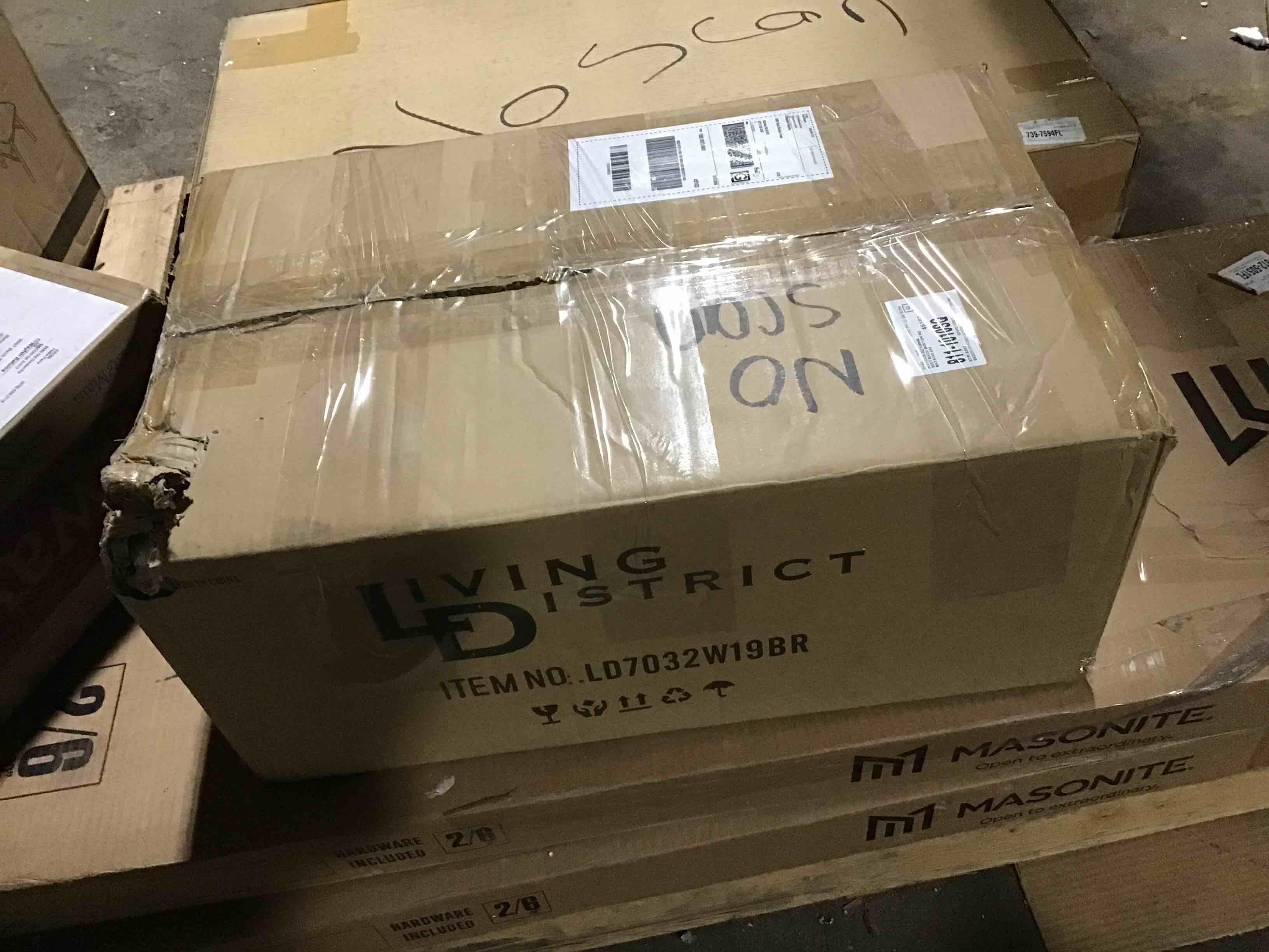 https://s3.amazonaws.com/lotting-images-prod/bidfta/ORG5585868_1704893625775.jpeg