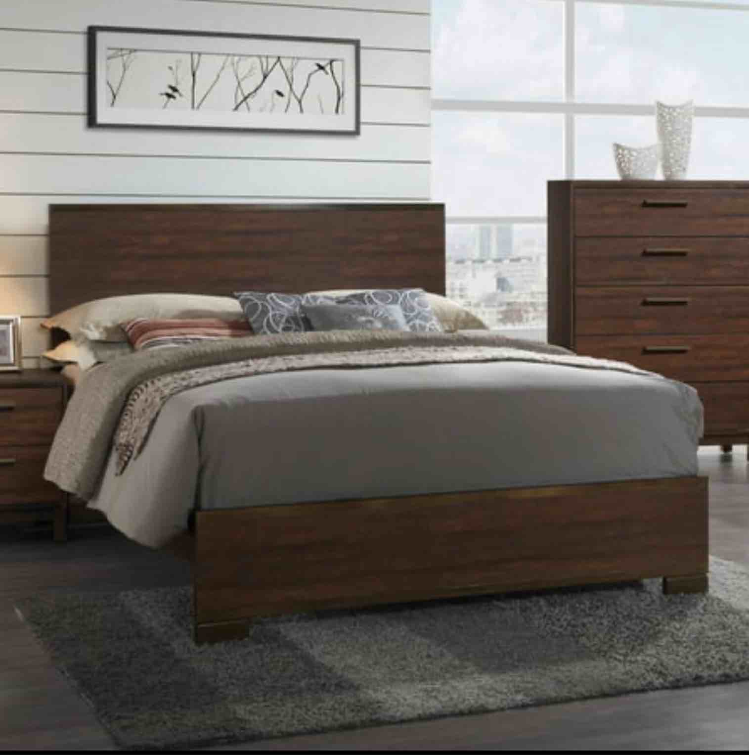 Coaster Edmonton Queen Bed, Tobacco, (Incomplete Box 1 of 2)