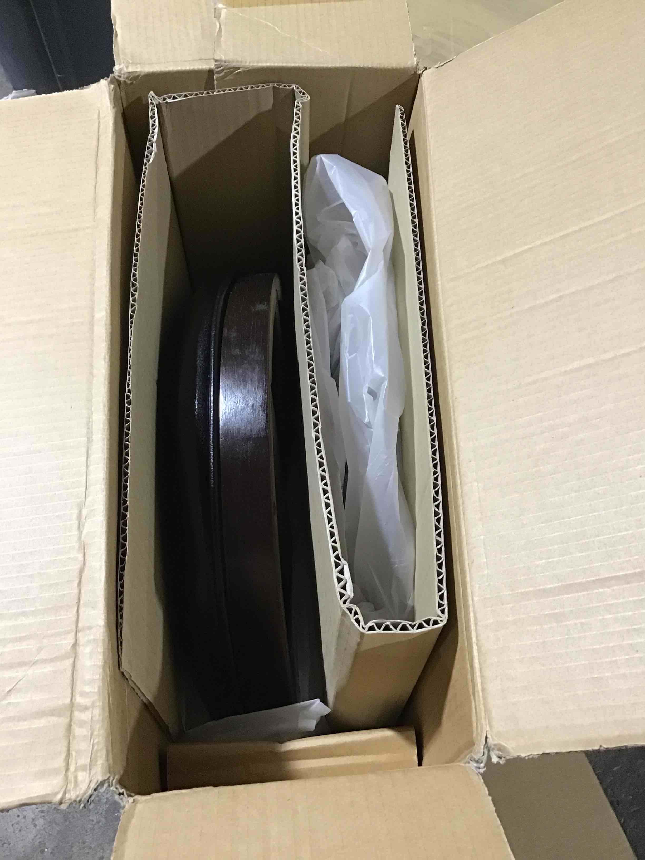 https://s3.amazonaws.com/lotting-images-prod/bidfta/ORG5585874_1704895672138.jpeg