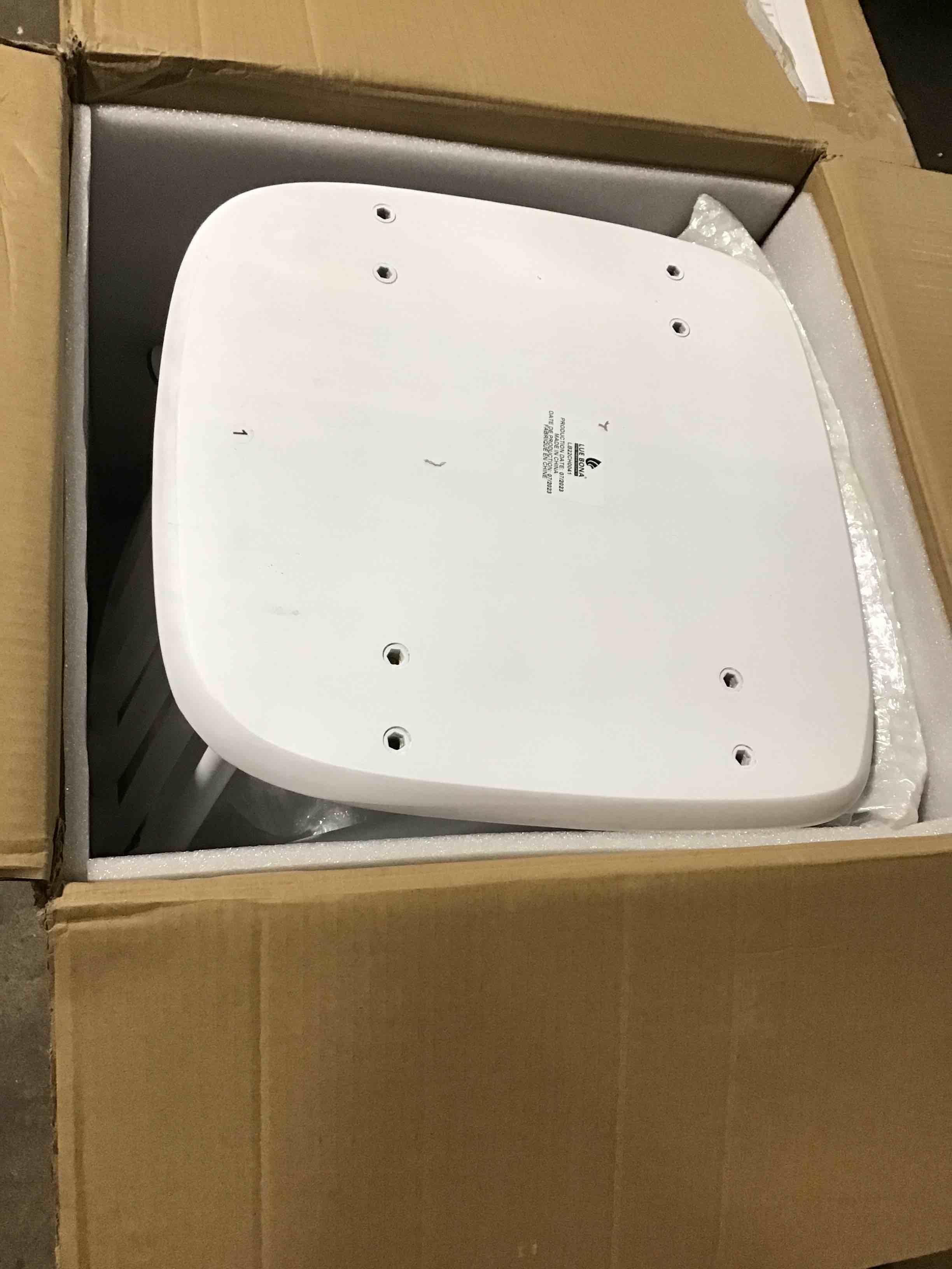 https://s3.amazonaws.com/lotting-images-prod/bidfta/ORG5585885_1704895928690.jpeg