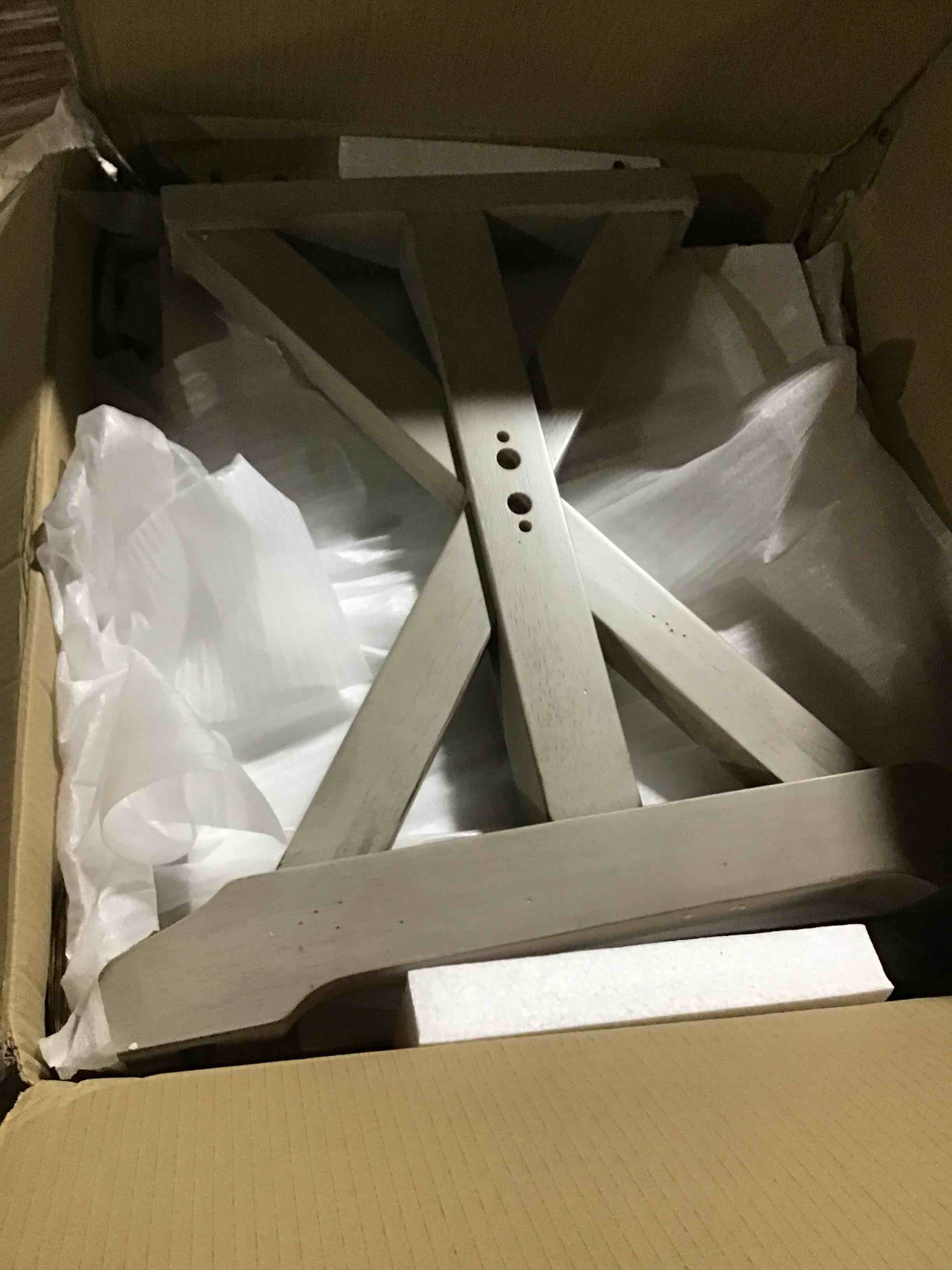 https://s3.amazonaws.com/lotting-images-prod/bidfta/ORG5585918_1704910358890.jpeg