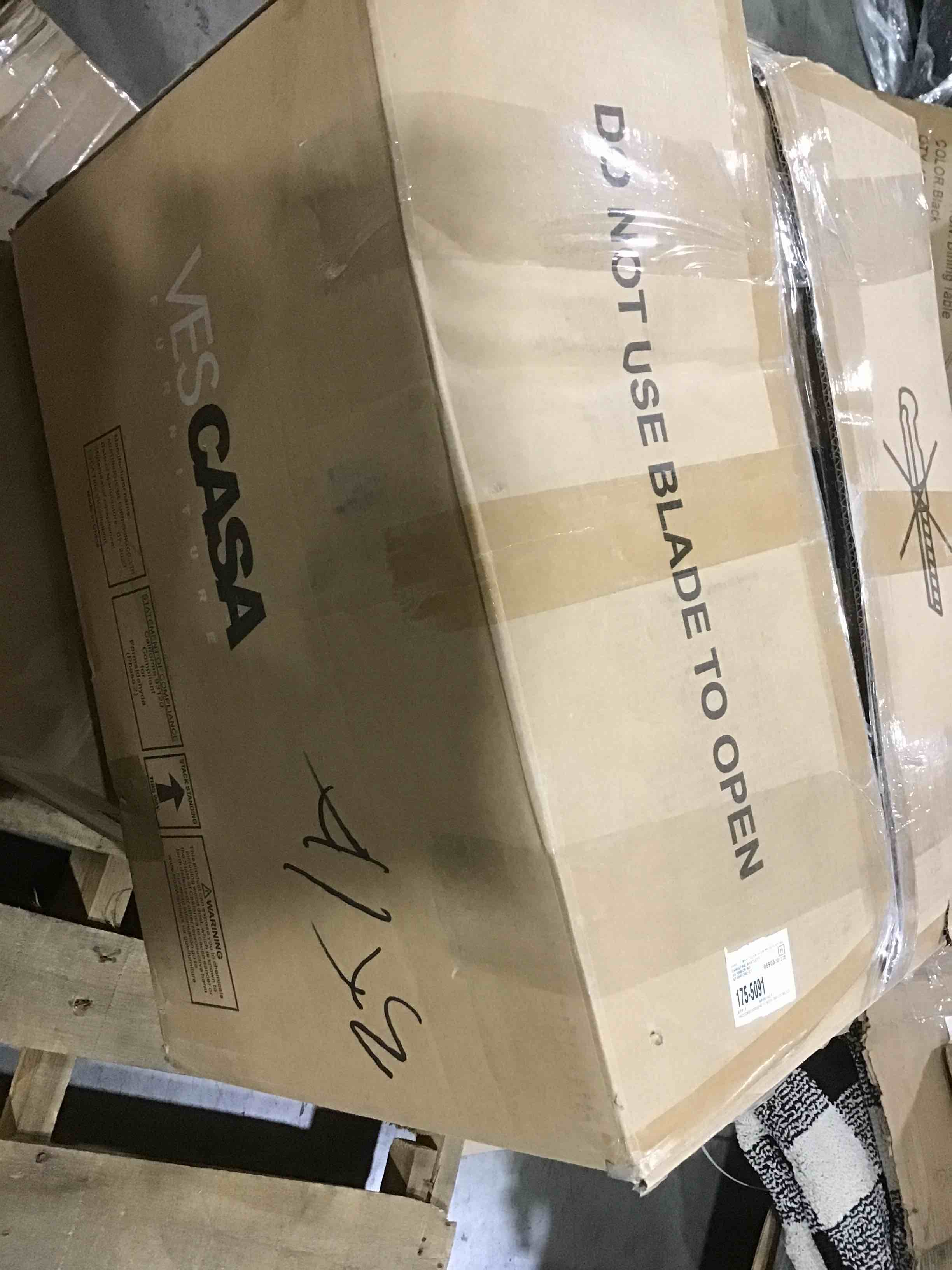 https://s3.amazonaws.com/lotting-images-prod/bidfta/ORG5587287_1704479199937.jpeg