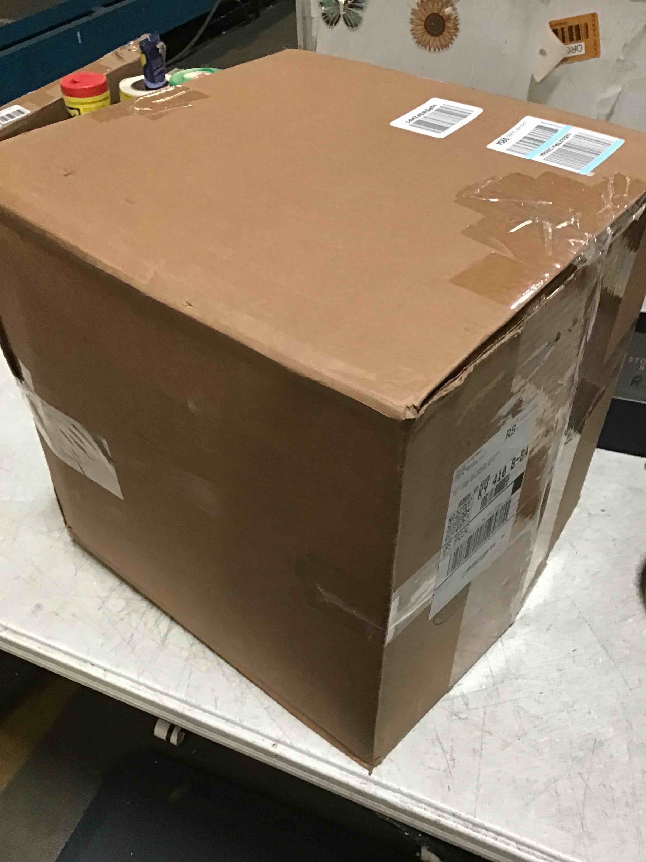 https://s3.amazonaws.com/lotting-images-prod/bidfta/ORG5612083_1701696627400.jpeg