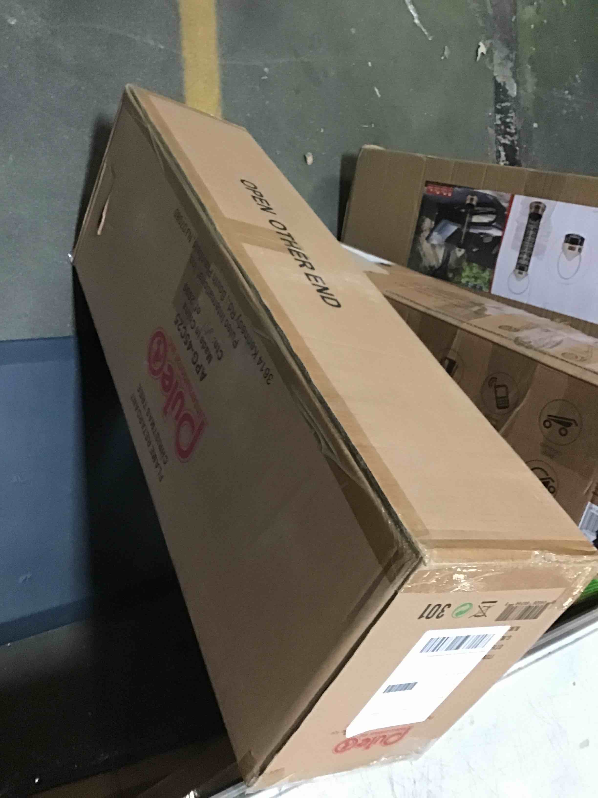 https://s3.amazonaws.com/lotting-images-prod/bidfta/ORG5612206_1701715477122.jpeg