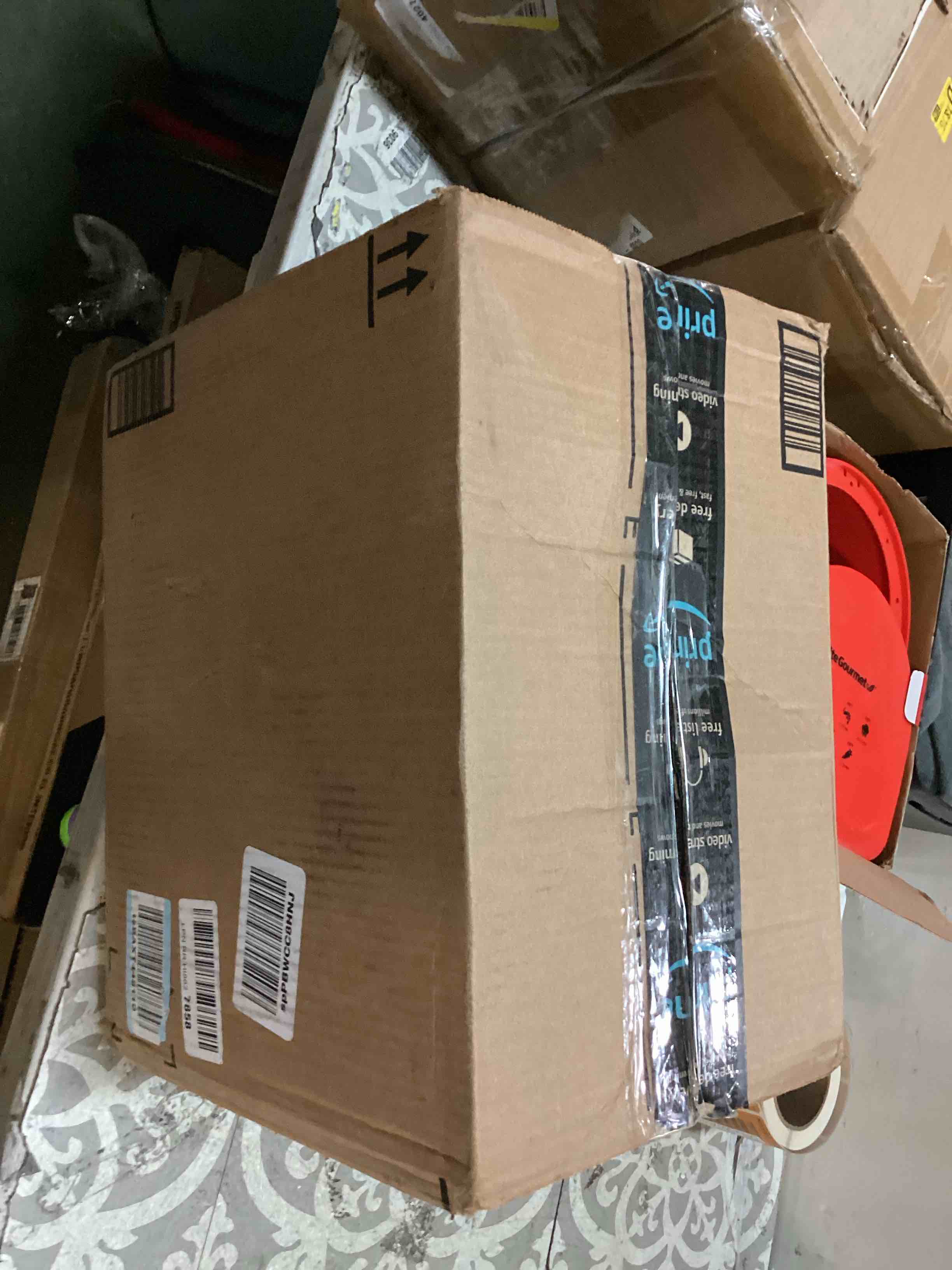 https://s3.amazonaws.com/lotting-images-prod/bidfta/ORG5612887_1701960040366.jpeg