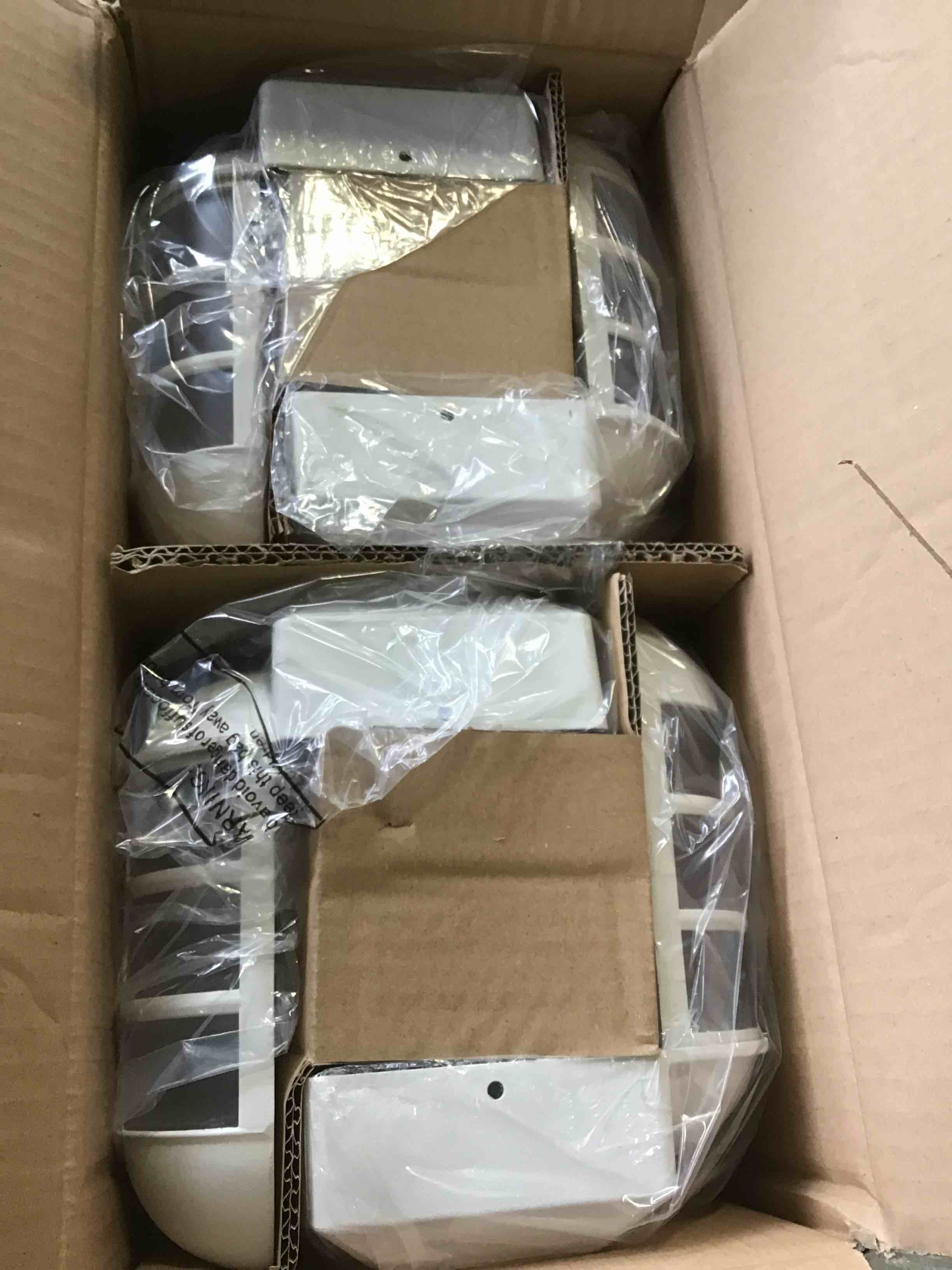 https://s3.amazonaws.com/lotting-images-prod/bidfta/ORG5614049_1701801765586.jpeg