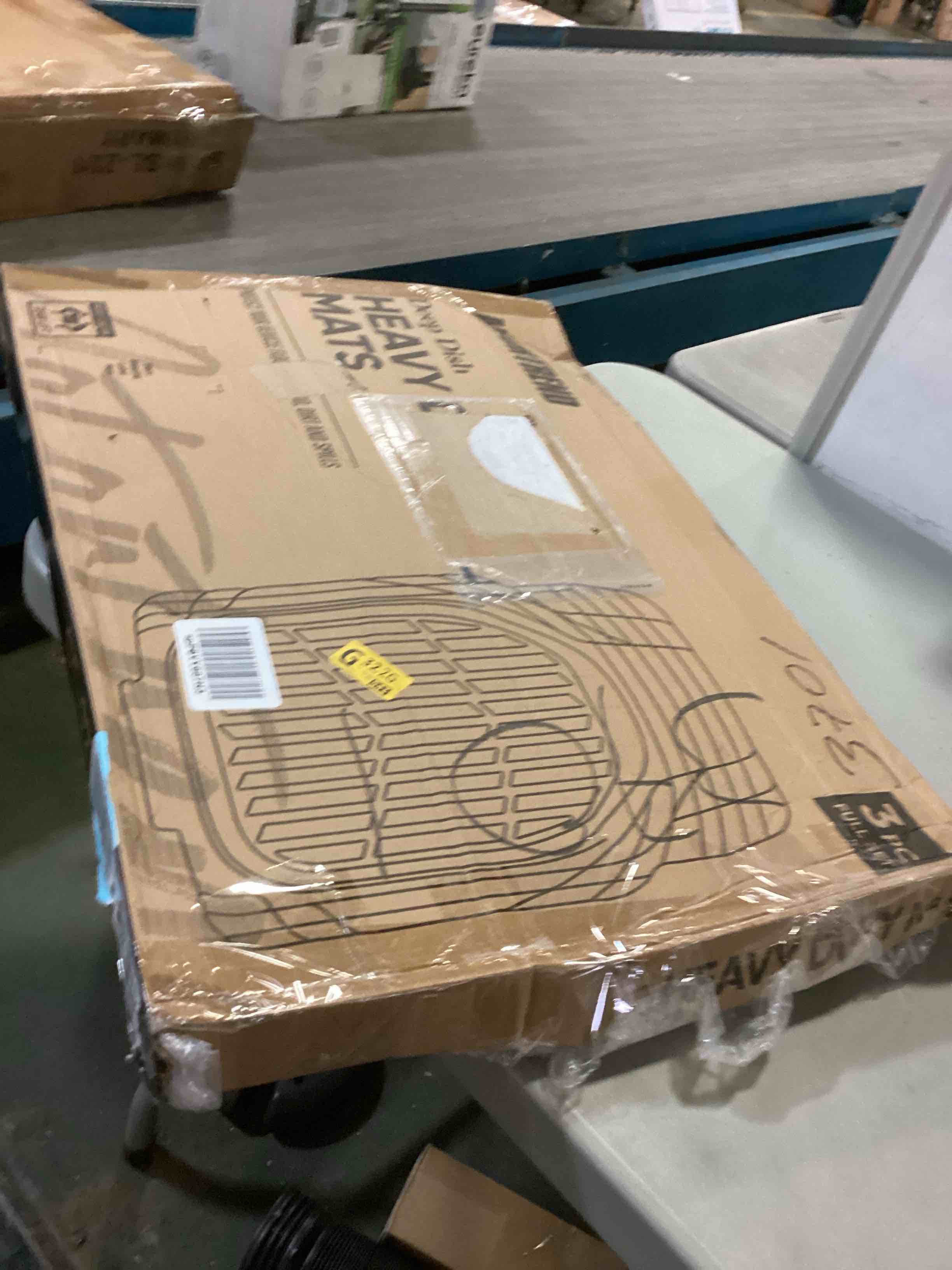 https://s3.amazonaws.com/lotting-images-prod/bidfta/ORG5615160_1701706268815.jpeg