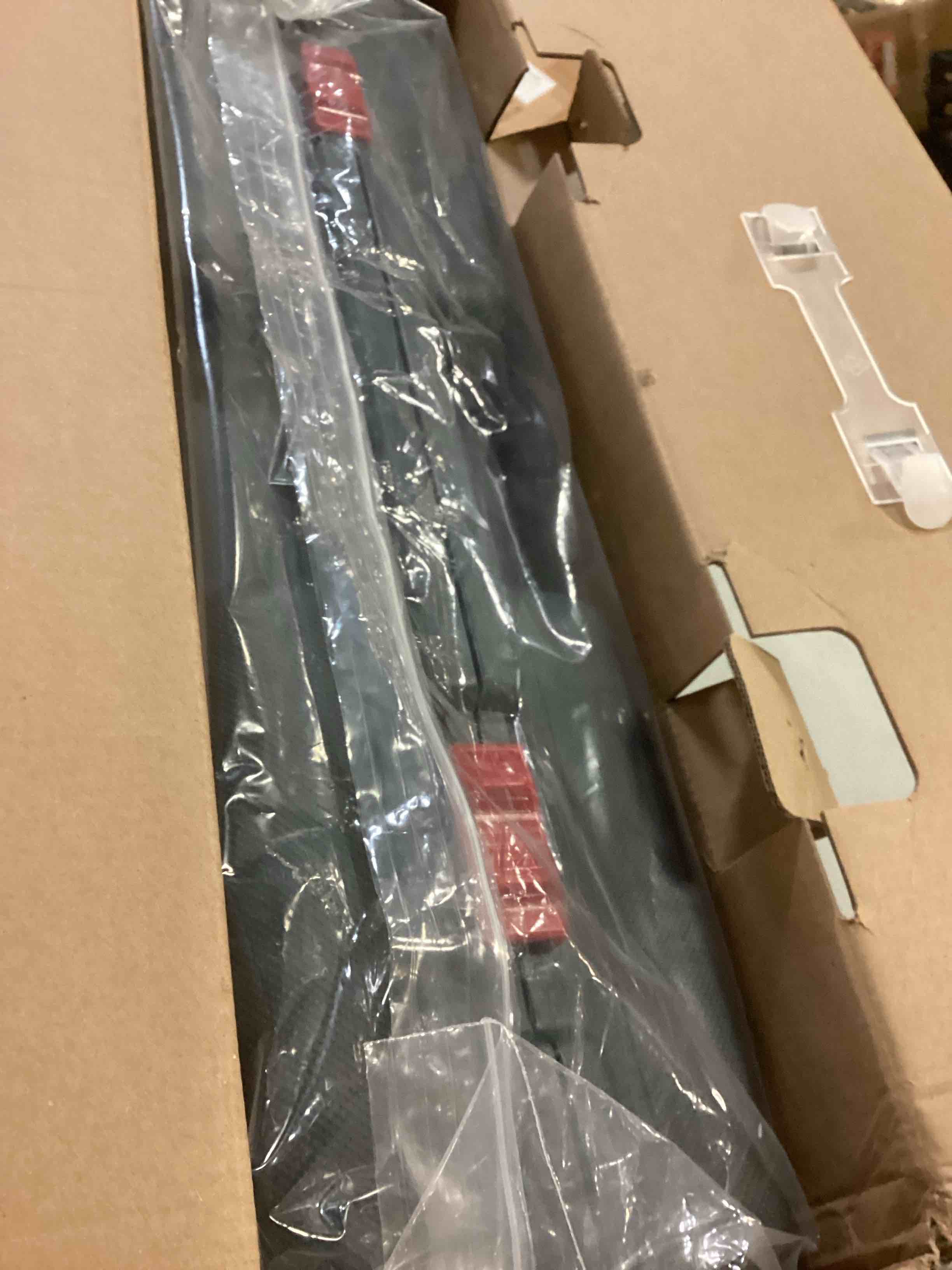 https://s3.amazonaws.com/lotting-images-prod/bidfta/ORG5615192_1701708549659.jpeg