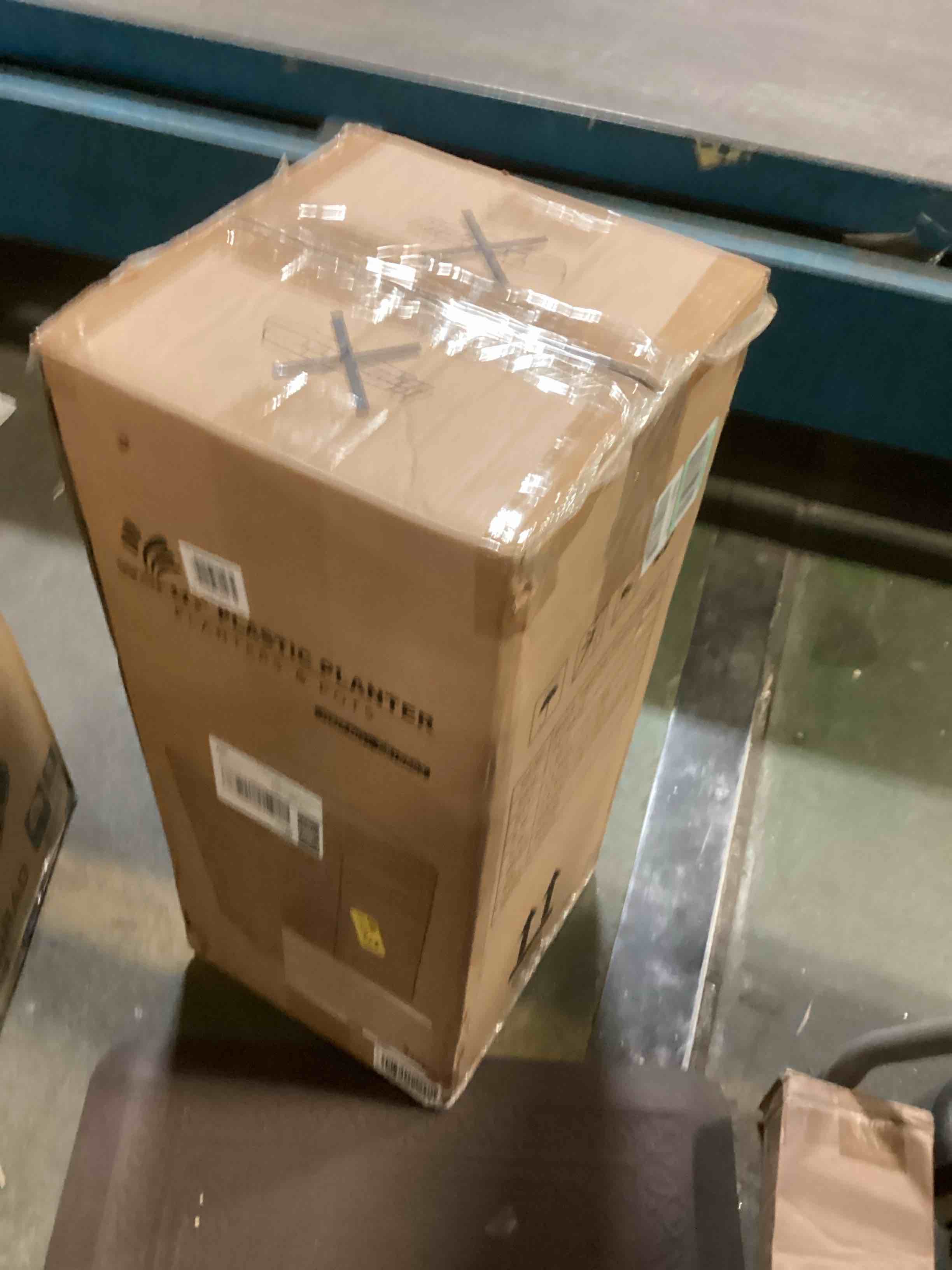 https://s3.amazonaws.com/lotting-images-prod/bidfta/ORG5615201_1701709463689.jpeg