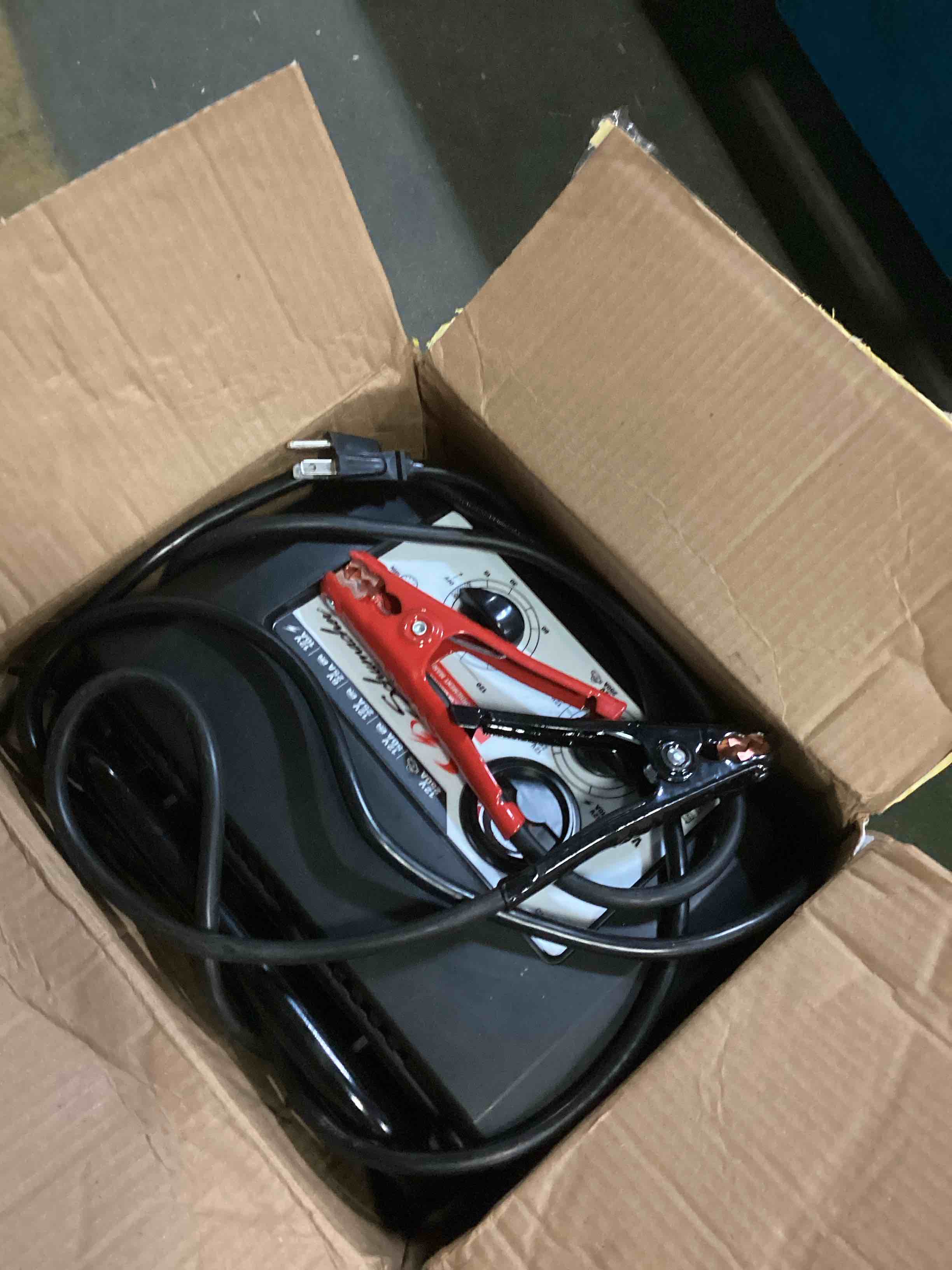 https://s3.amazonaws.com/lotting-images-prod/bidfta/ORG5615245_1701715695830.jpeg