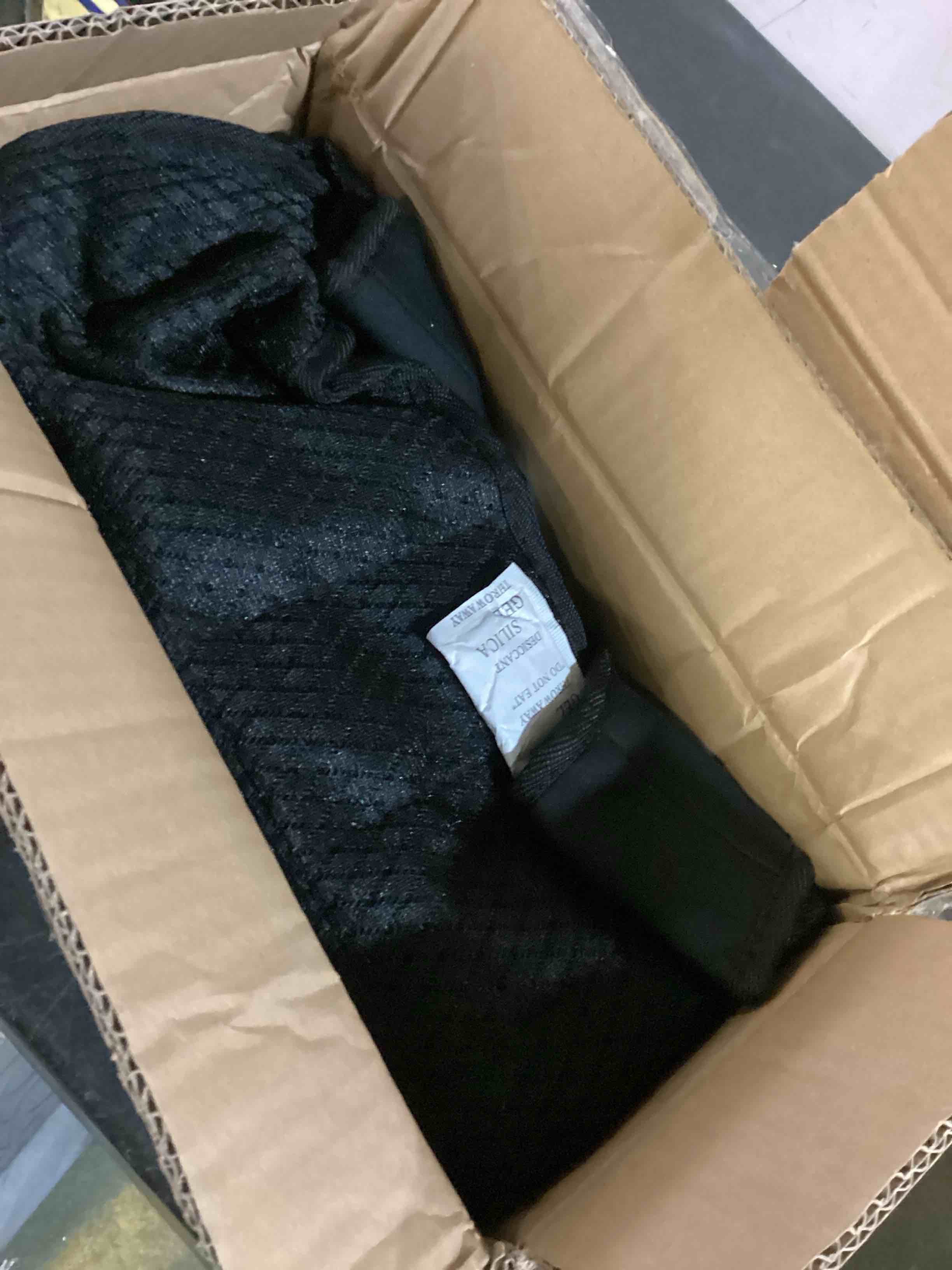 https://s3.amazonaws.com/lotting-images-prod/bidfta/ORG5615374_1701785563492.jpeg