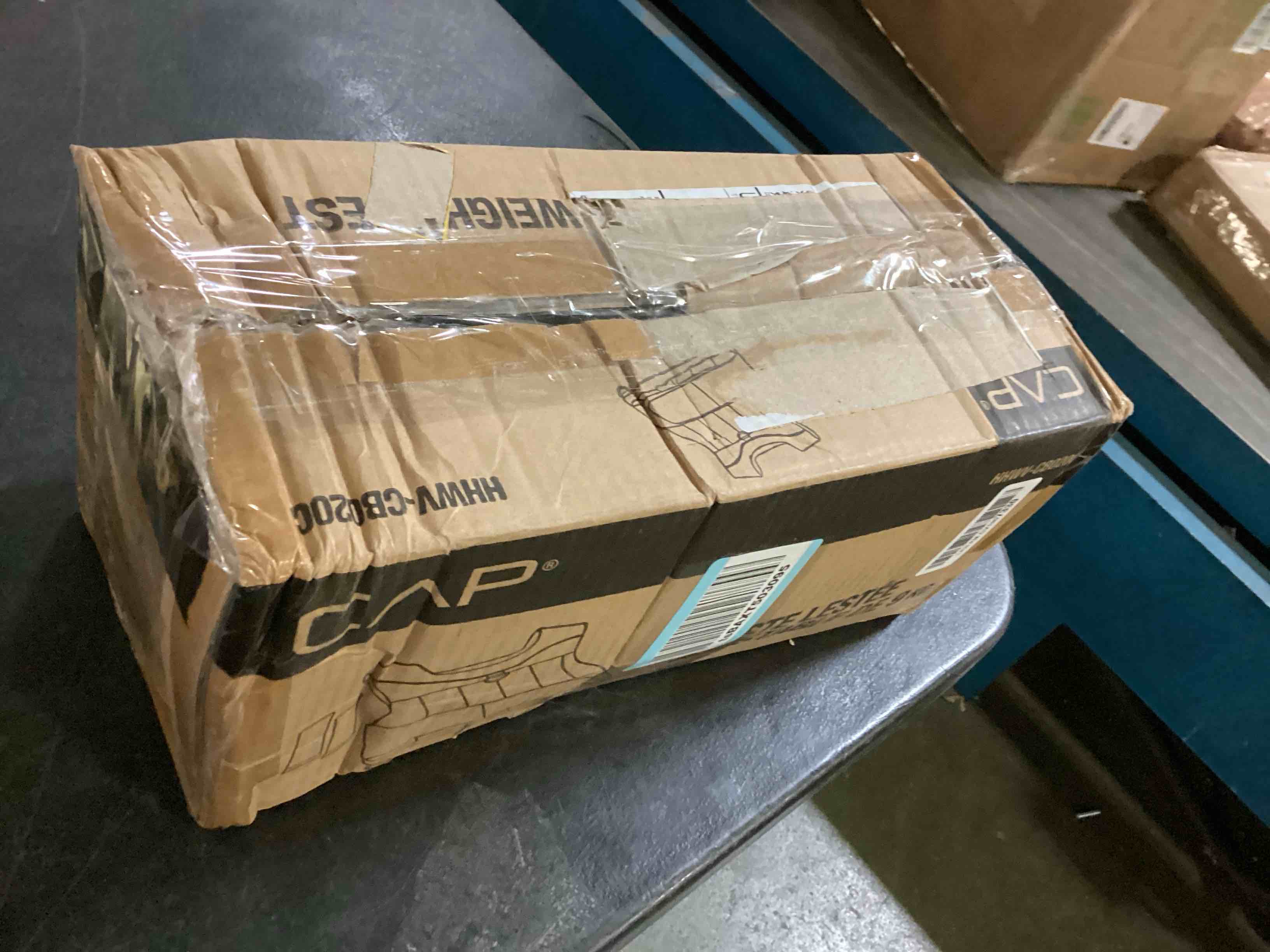 https://s3.amazonaws.com/lotting-images-prod/bidfta/ORG5615374_1701785574205.jpeg