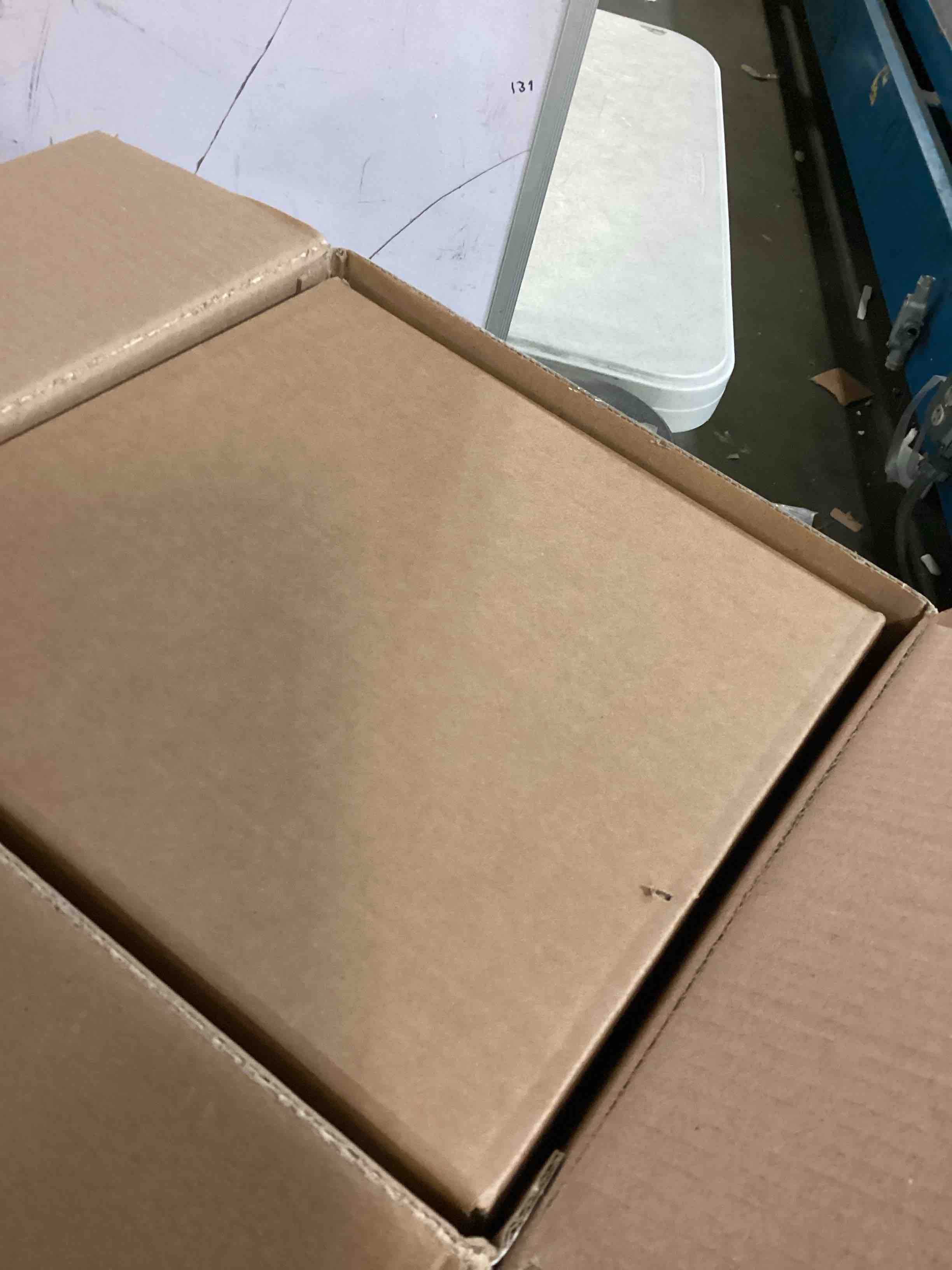 https://s3.amazonaws.com/lotting-images-prod/bidfta/ORG5615519_1701803288935.jpeg