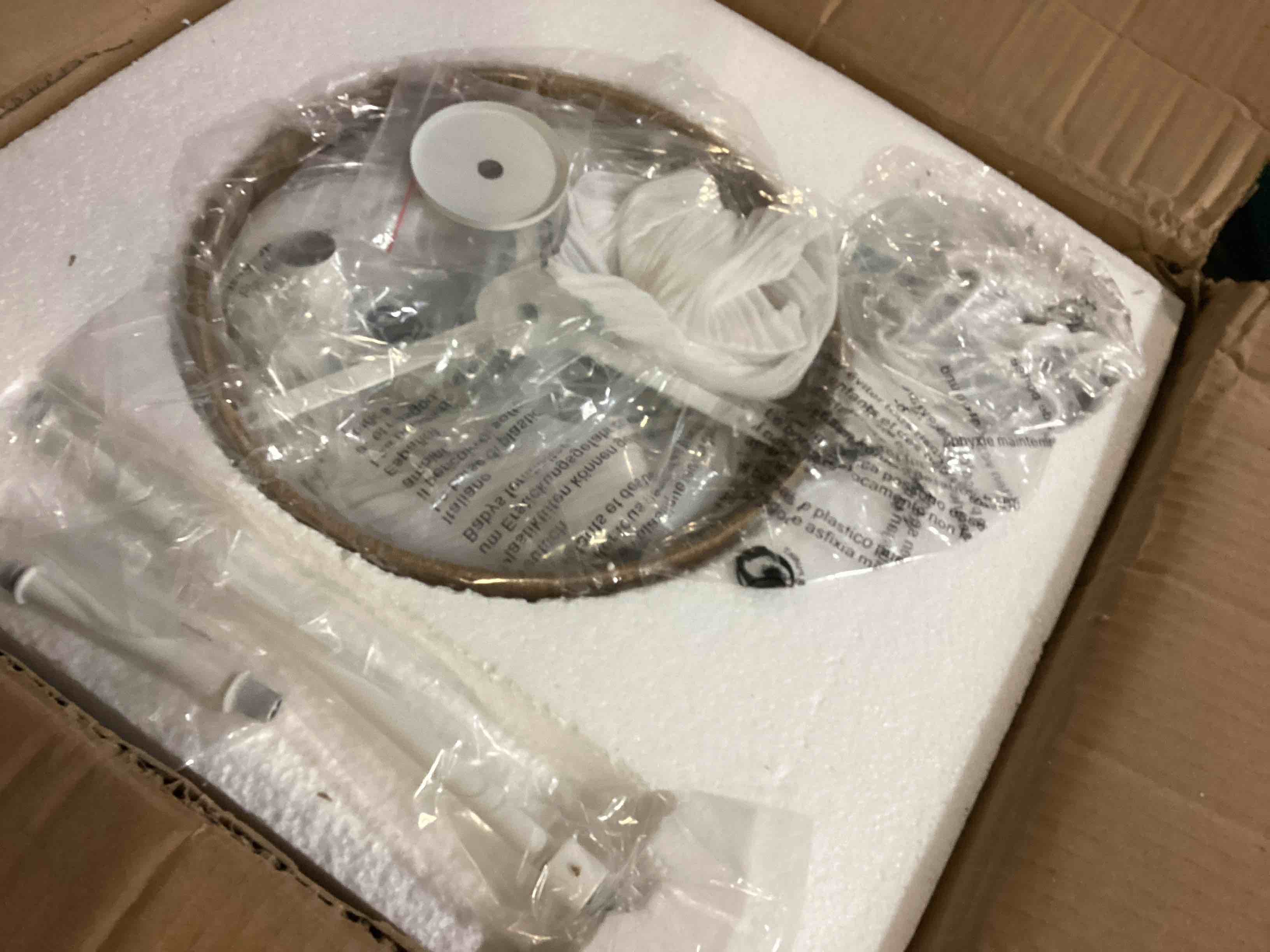 https://s3.amazonaws.com/lotting-images-prod/bidfta/ORG5615607_1701811170951.jpeg