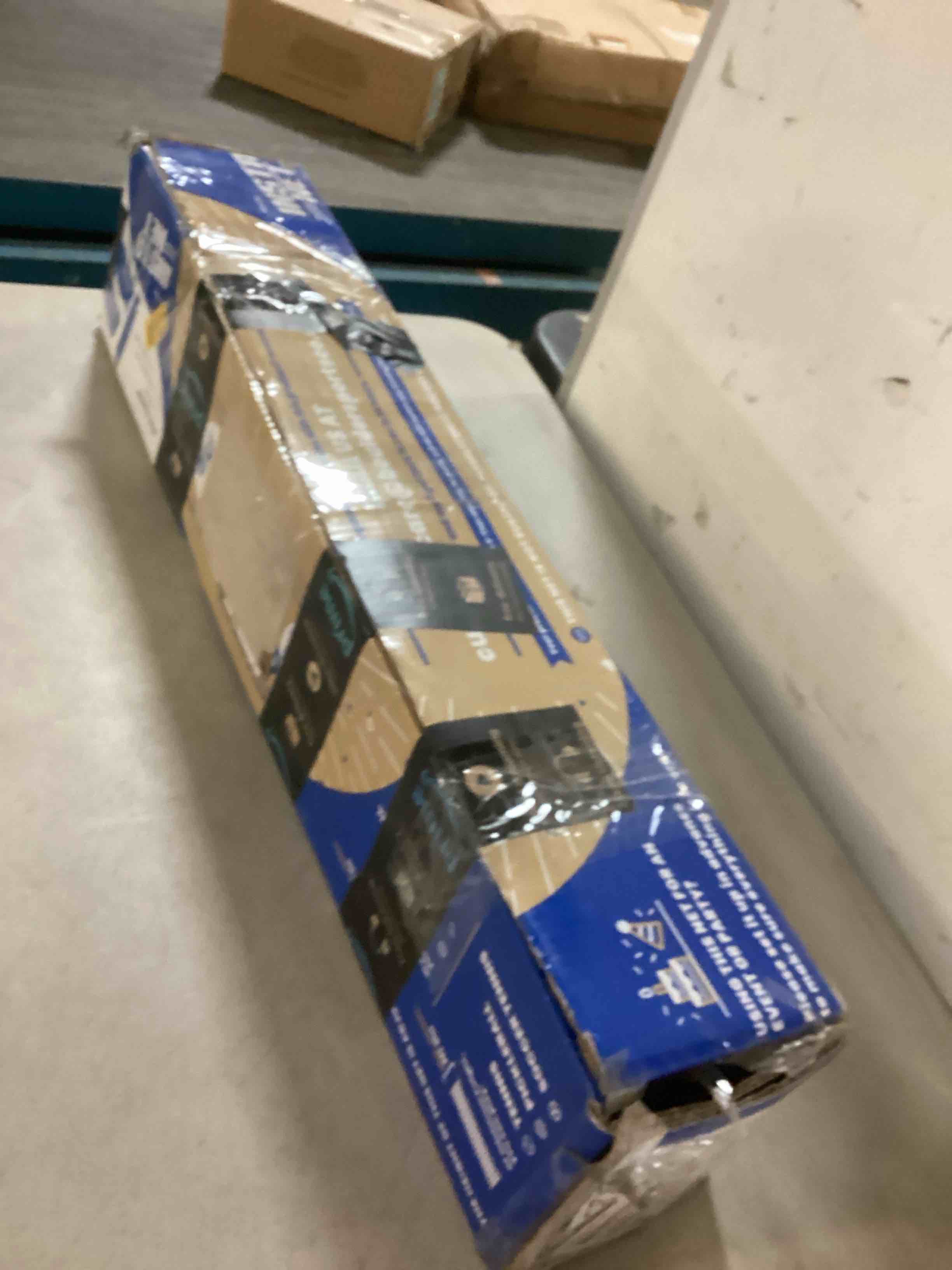 https://s3.amazonaws.com/lotting-images-prod/bidfta/ORG5615672_1701873623804.jpeg