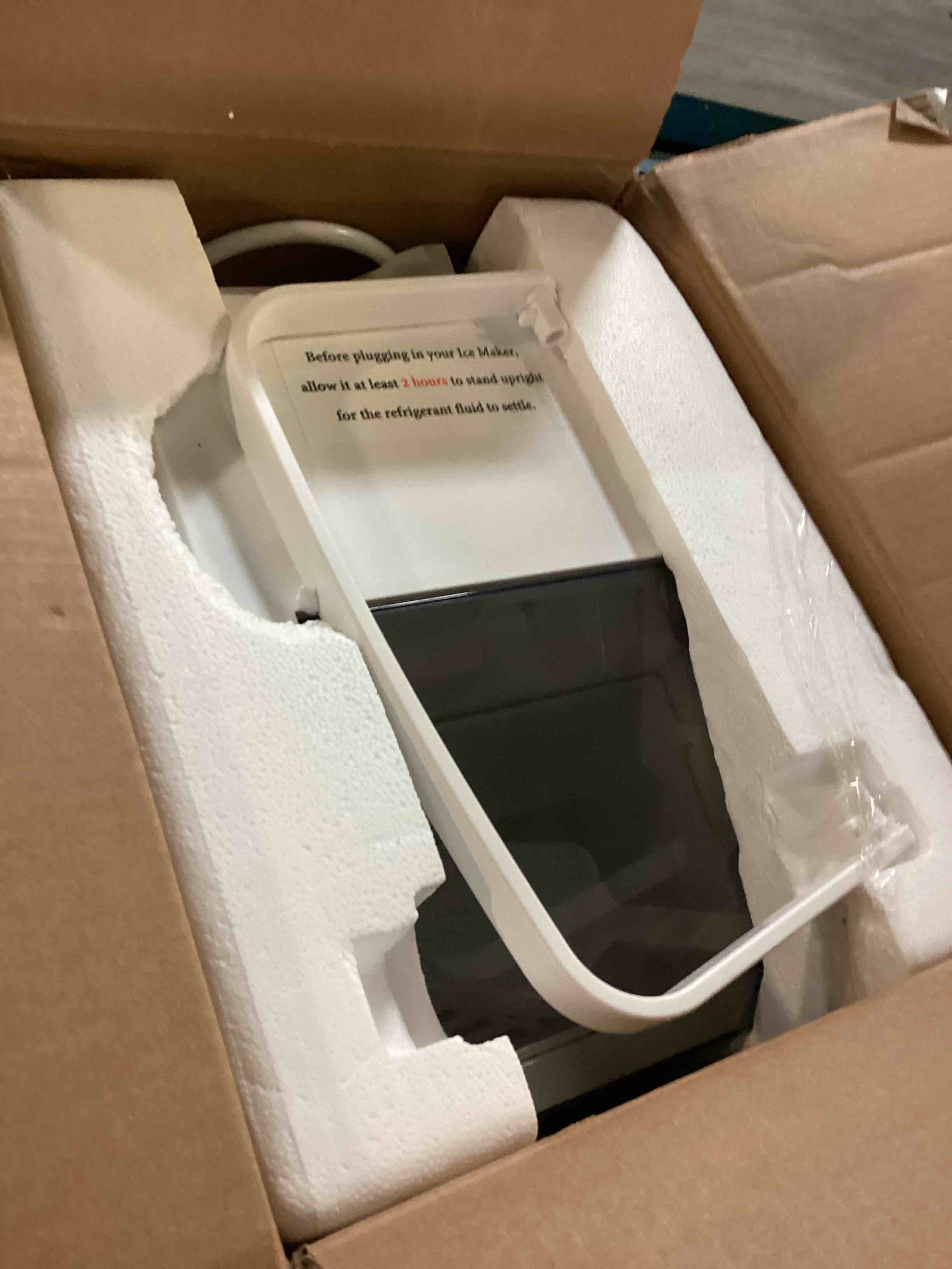 https://s3.amazonaws.com/lotting-images-prod/bidfta/ORG5615841_1701891871106.jpeg